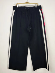 Buy online pre-used pre-loved 100% authentic & Original branded Unknown Brand (TT-3848) available in Pakistan. Top international brands avilable.