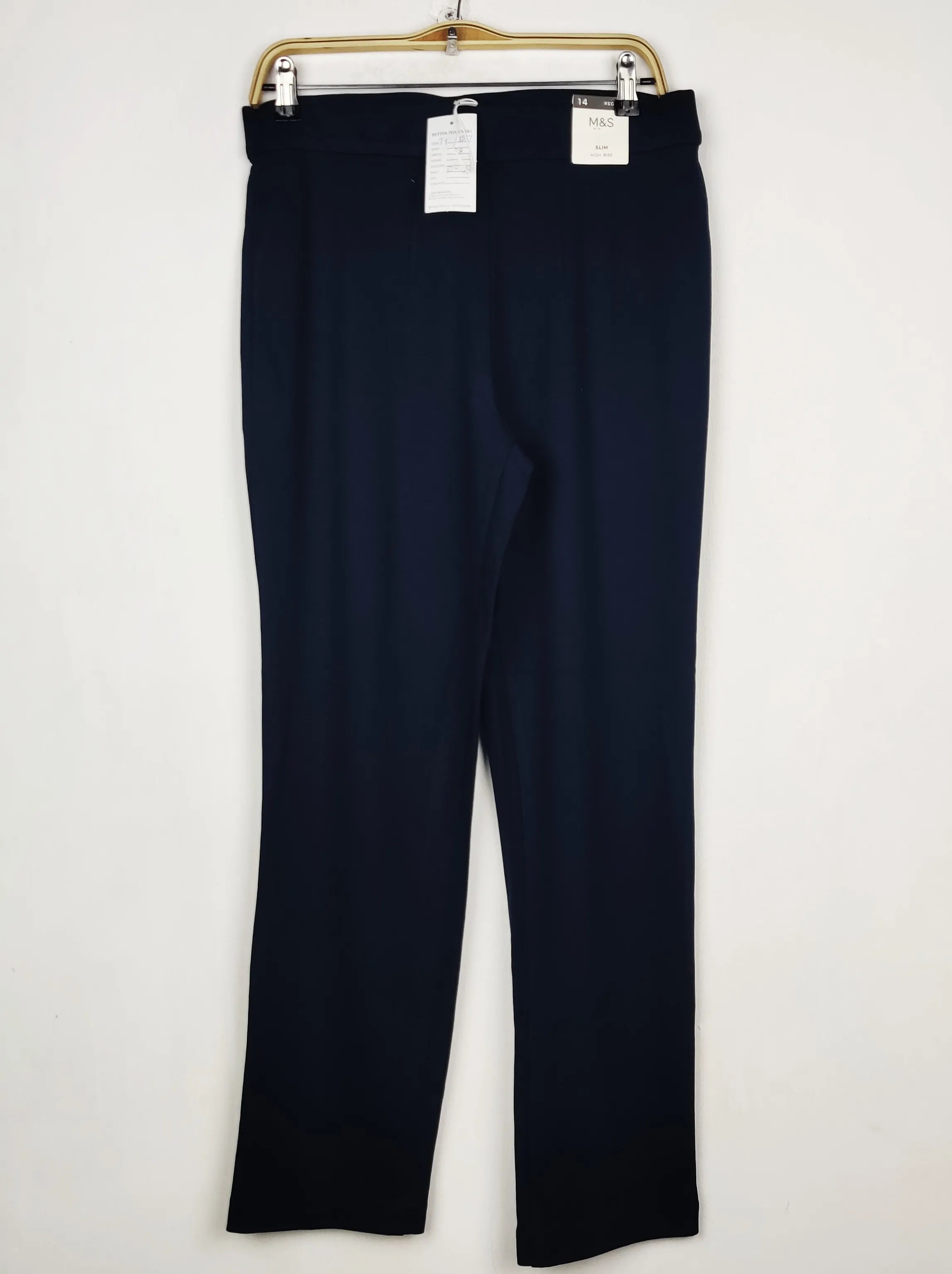 Buy online pre-used pre-loved 100% authentic & Original branded Marks & Spencer (TT-3851) available in Pakistan. Top international brands avilable.
