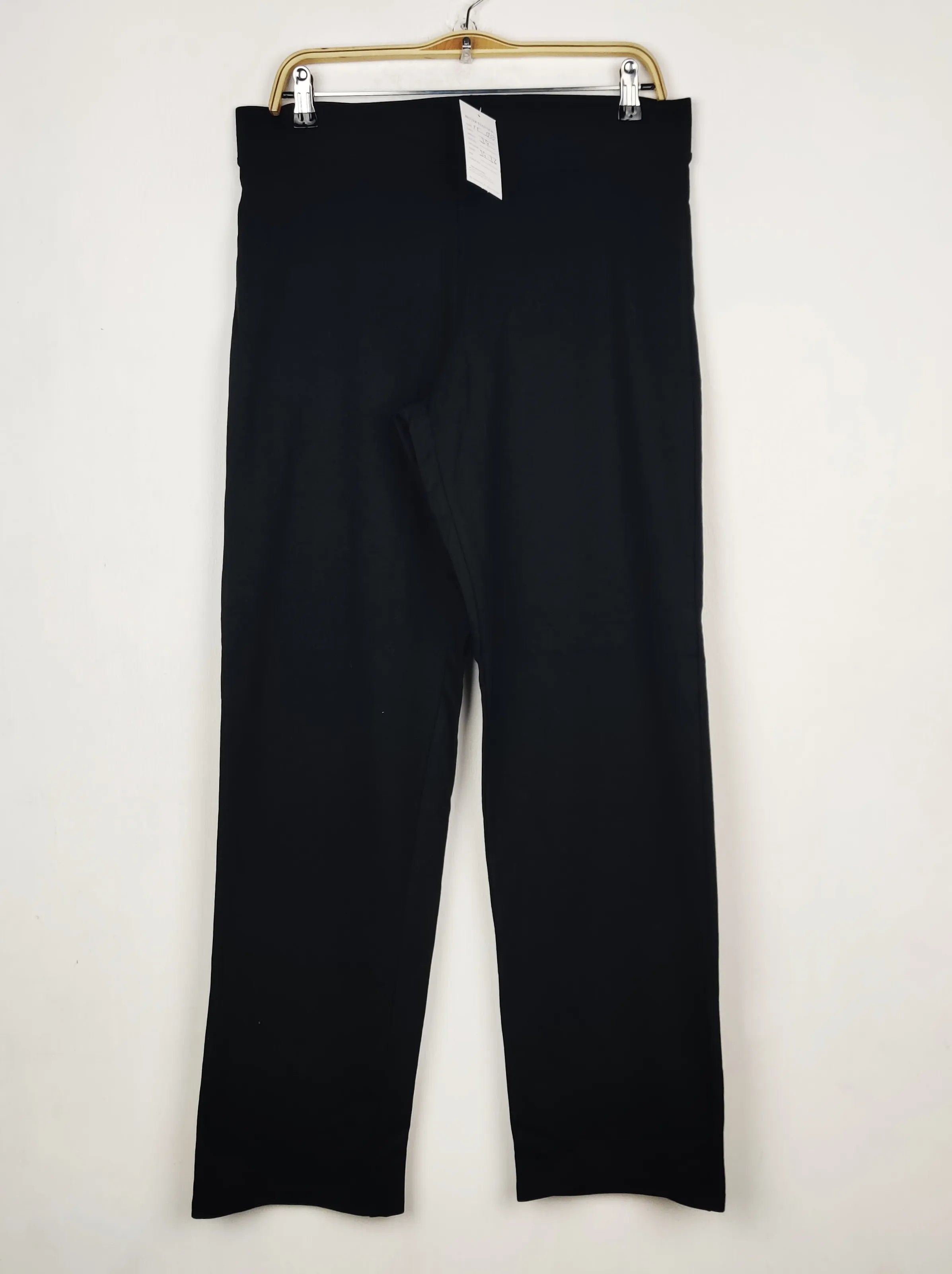 Buy online pre-used pre-loved 100% authentic & Original branded Marks & Spencer (TT-3855) available in Pakistan. Top international brands avilable.