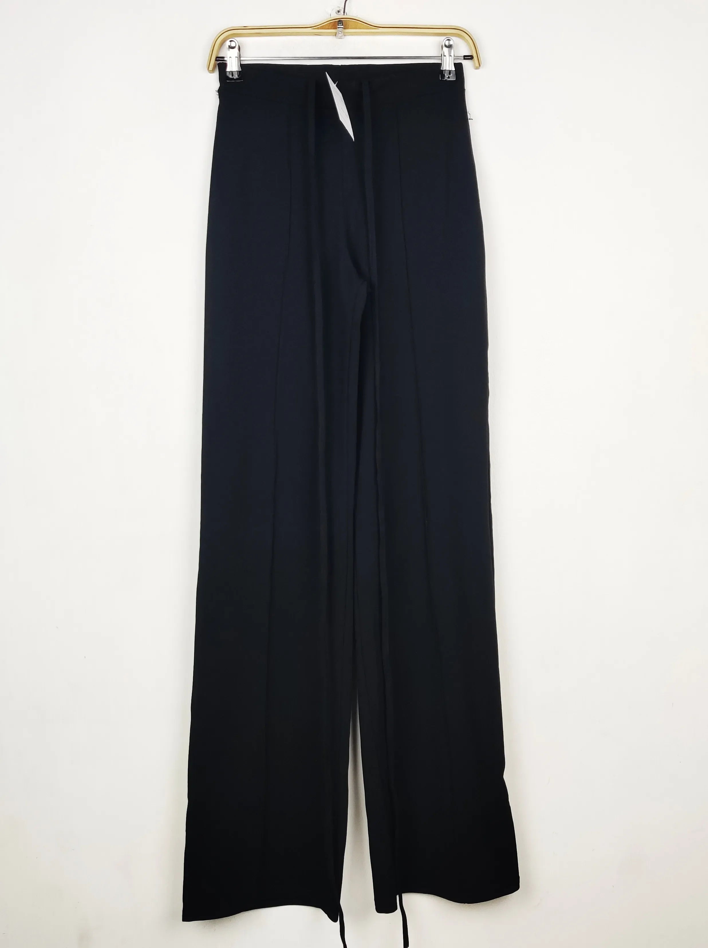 Buy online pre-used pre-loved 100% authentic & Original branded Prettylittlething (TT-3862) available in Pakistan. Top international brands avilable.