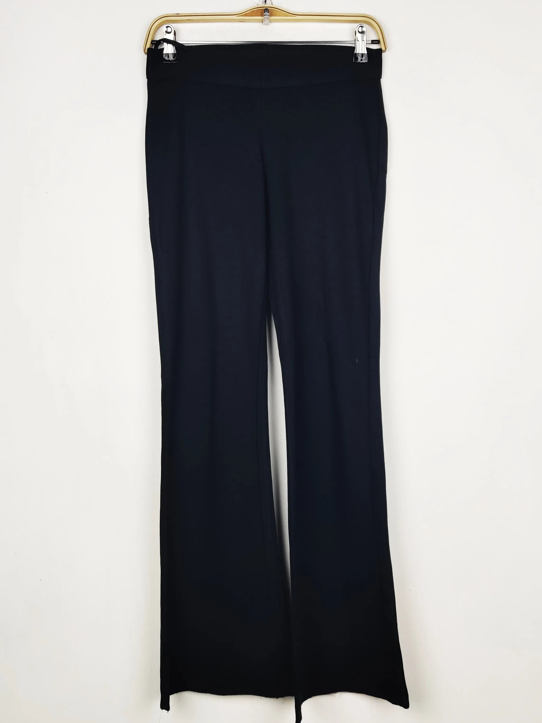 Buy online pre-used pre-loved 100% authentic & Original branded Marks & Spencer (TT-3878) available in Pakistan. Top international brands avilable.