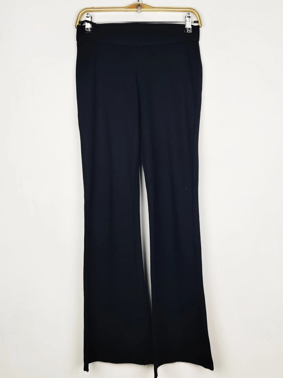 Buy online pre-used pre-loved 100% authentic & Original branded Marks & Spencer (TT-3878) available in Pakistan. Top international brands avilable.