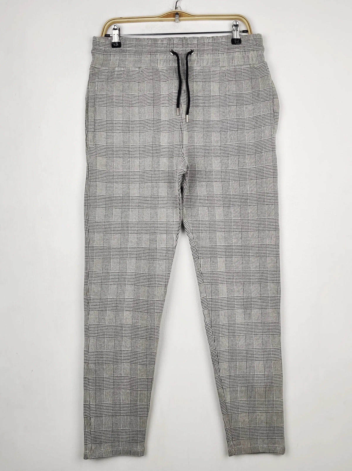 Buy online pre-used pre-loved 100% authentic & Original branded River Island (TT-3879) available in Pakistan. Top international brands avilable.