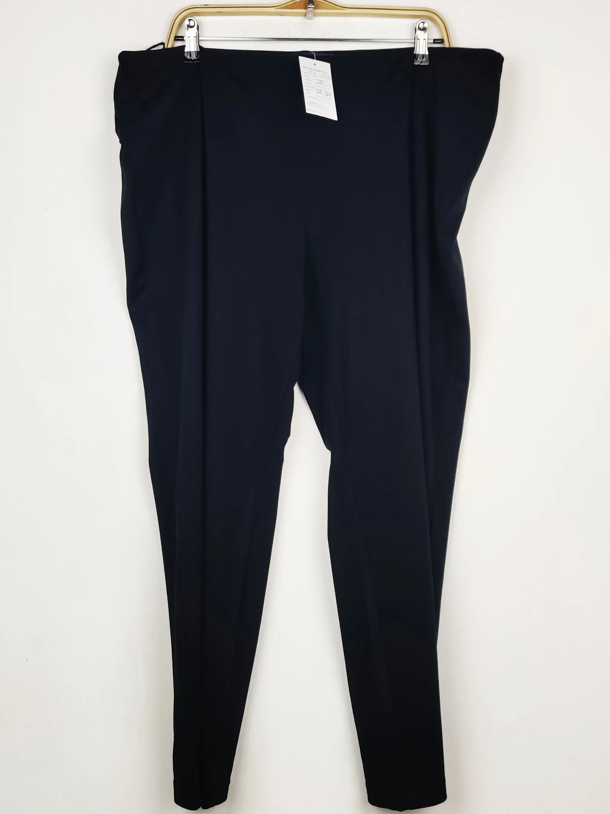 Buy online pre-used pre-loved 100% authentic & Original branded Marks & Spencer (TT-3894) available in Pakistan. Top international brands avilable.