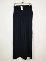 Buy online pre-used pre-loved 100% authentic & Original branded Marks & Spencer (TT-3896) available in Pakistan. Top international brands avilable.