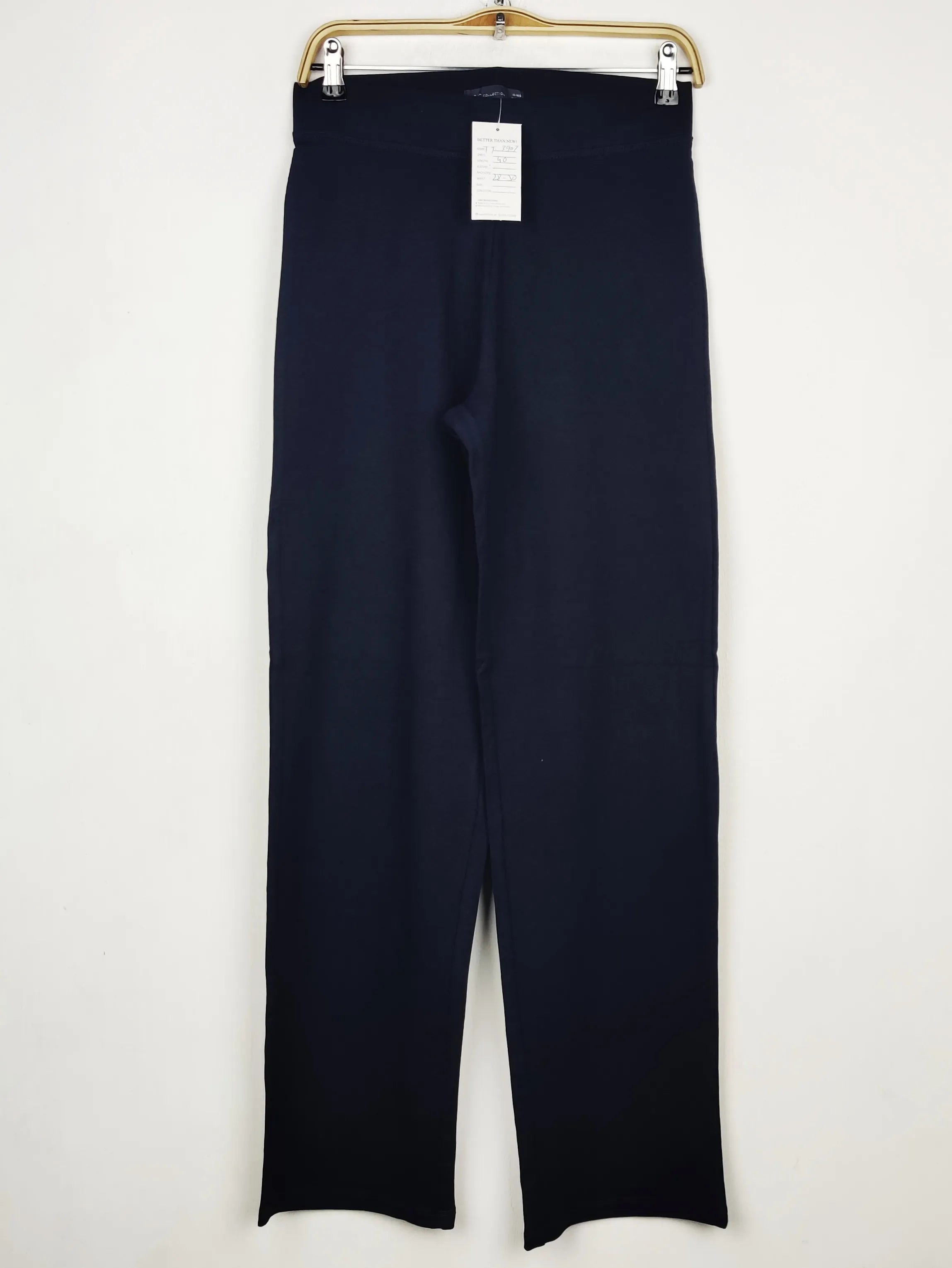 Buy online pre-used pre-loved 100% authentic & Original branded Marks & Spencer (TT-3907) available in Pakistan. Top international brands avilable.