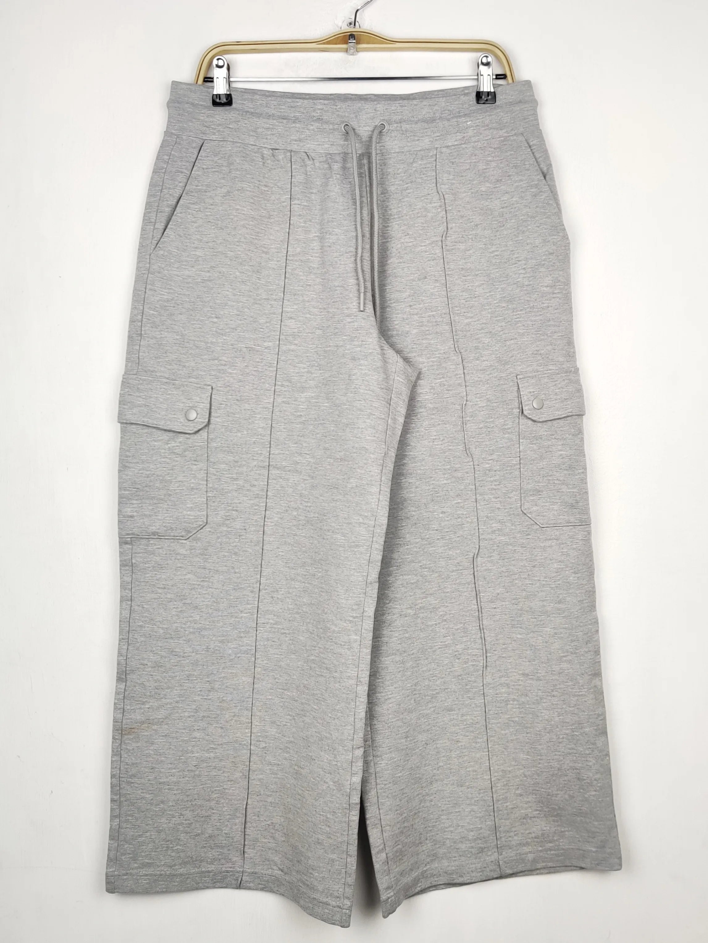 Buy online pre-used pre-loved 100% authentic & Original branded Marks & Spencer (TT-3912) available in Pakistan. Top international brands avilable.