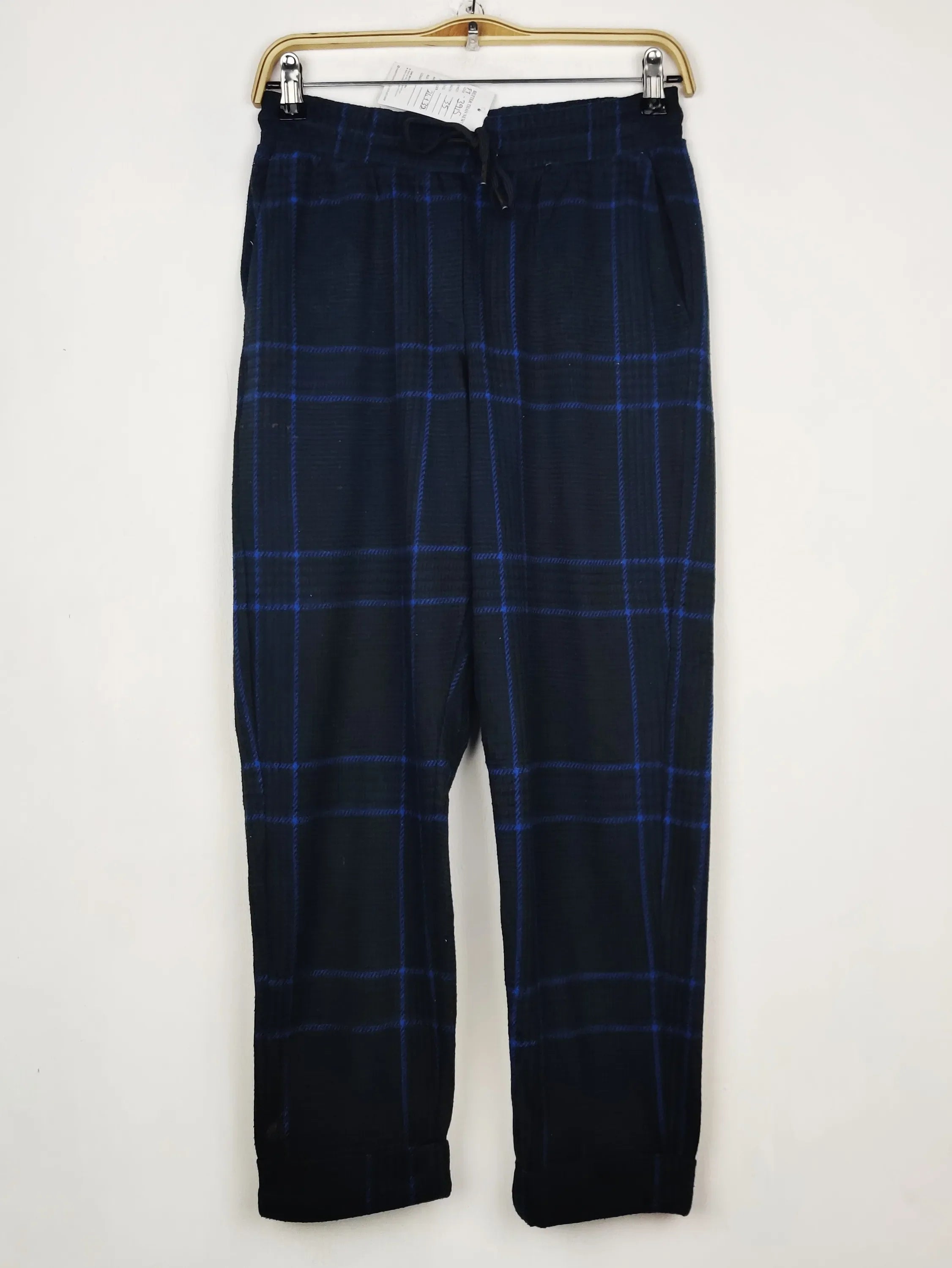 Buy online pre-used pre-loved 100% authentic & Original branded Marks & Spencer (TT-3915) available in Pakistan. Top international brands avilable.