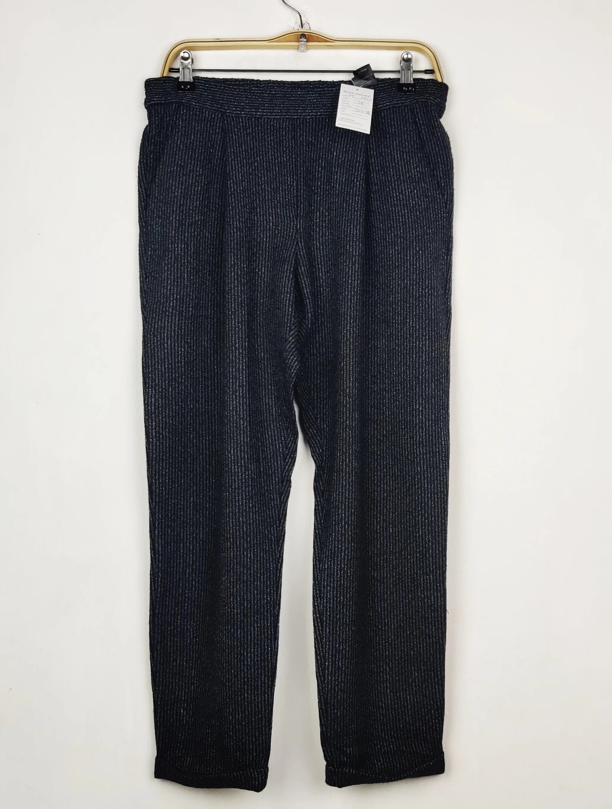 Buy online pre-used pre-loved 100% authentic & Original branded Marks & Spencer (TT-3957) available in Pakistan. Top international brands avilable.