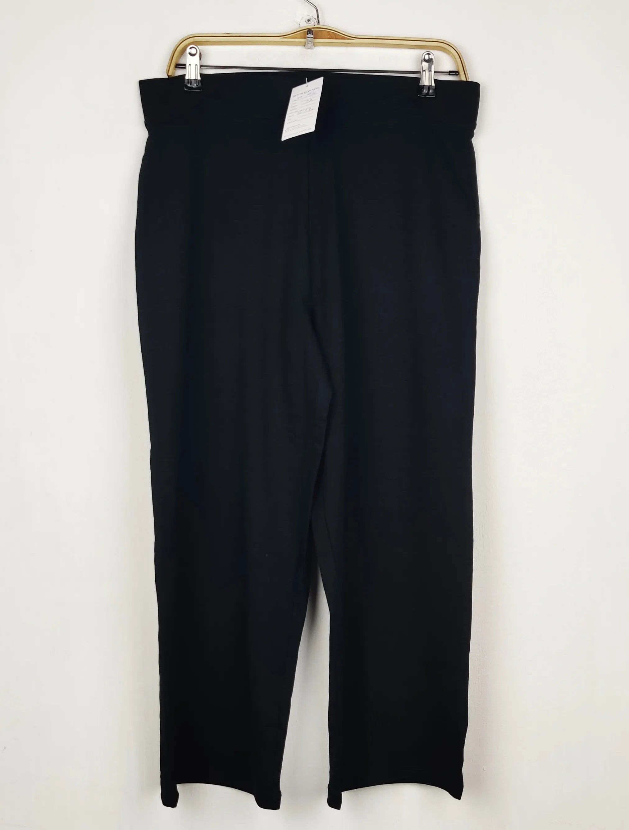 Buy online pre-used pre-loved 100% authentic & Original branded Marks & Spencer (TT-3961) available in Pakistan. Top international brands avilable.