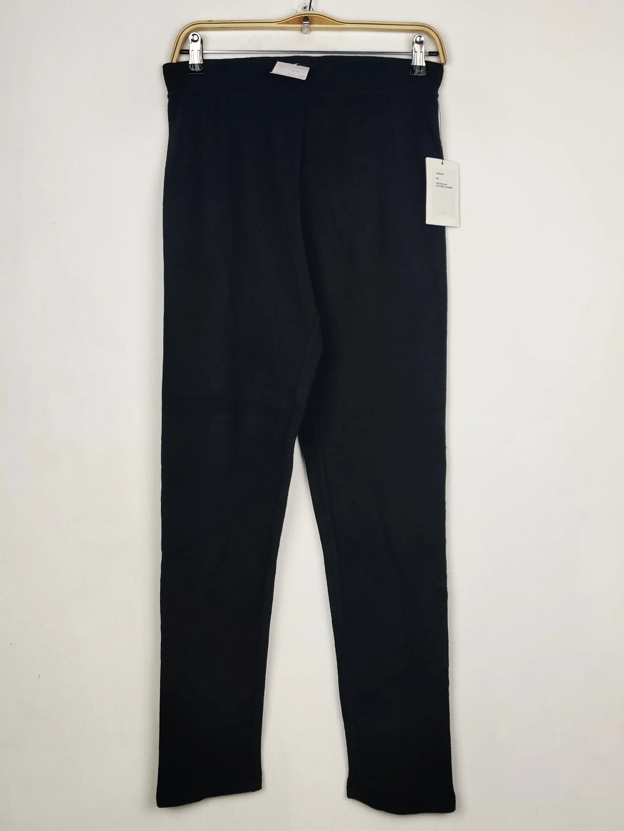 Buy online pre-used pre-loved 100% authentic & Original branded D.K.N.Y (TT-3976) available in Pakistan. Top international brands avilable.
