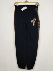 Buy online pre-used pre-loved 100% authentic & Original branded Unknown Brand (TT-3987) available in Pakistan. Top international brands avilable.