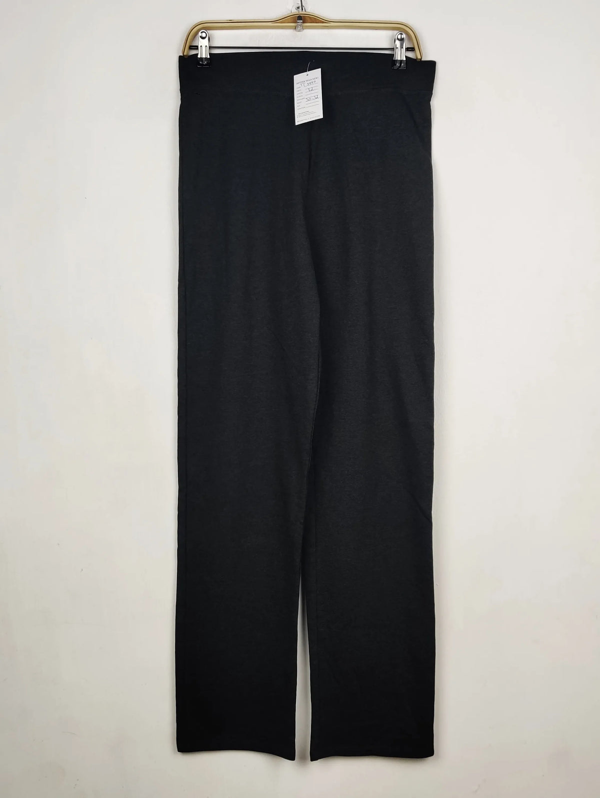 Buy online pre-used pre-loved 100% authentic & Original branded Marks & Spencer (TT-3990) available in Pakistan. Top international brands avilable.