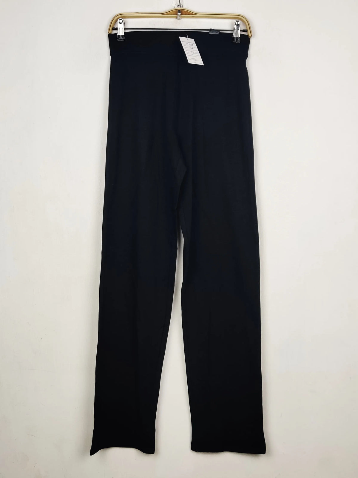Buy online pre-used pre-loved 100% authentic & Original branded Marks & Spencer (TT-3991) available in Pakistan. Top international brands avilable.