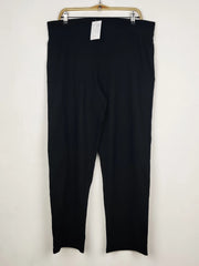 Buy online pre-used pre-loved 100% authentic & Original branded Marks & Spencer (TT-3992) available in Pakistan. Top international brands avilable.