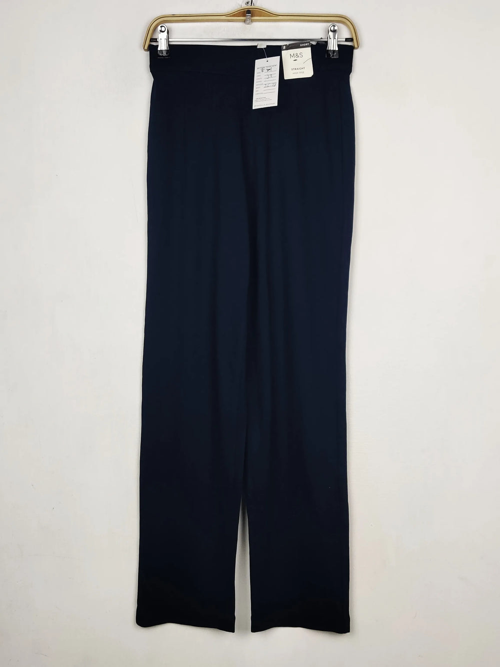 Buy online pre-used pre-loved 100% authentic & Original branded Marks & Spencer (TT-4001) available in Pakistan. Top international brands avilable.