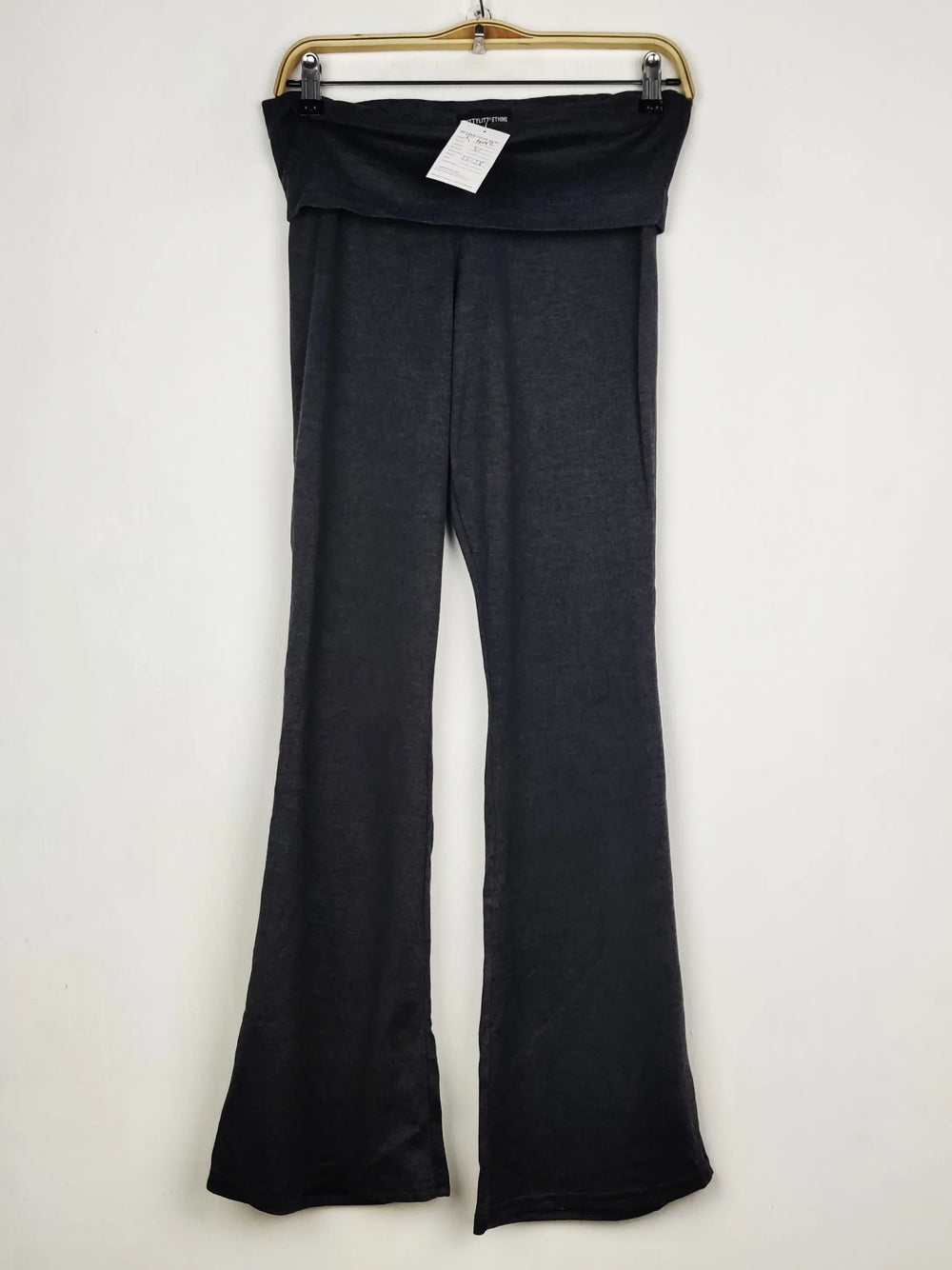 Buy online pre-used pre-loved 100% authentic & Original branded Prettylittlething (TT-4012) available in Pakistan. Top international brands avilable.