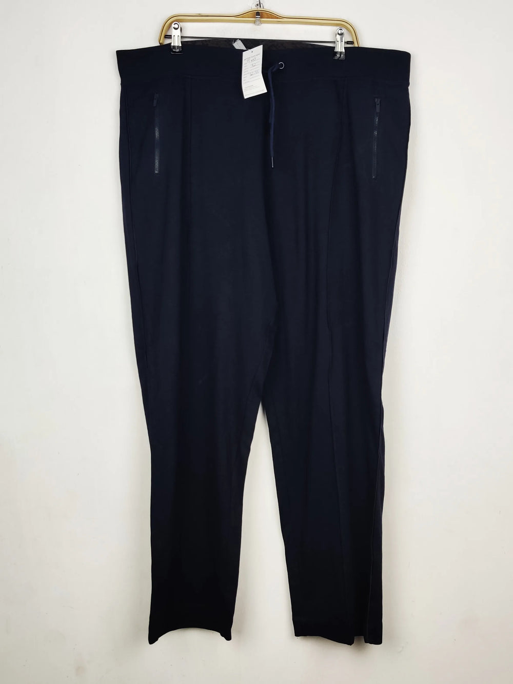 Buy online pre-used pre-loved 100% authentic & Original branded Marks & Spencer (TT-4013) available in Pakistan. Top international brands avilable.