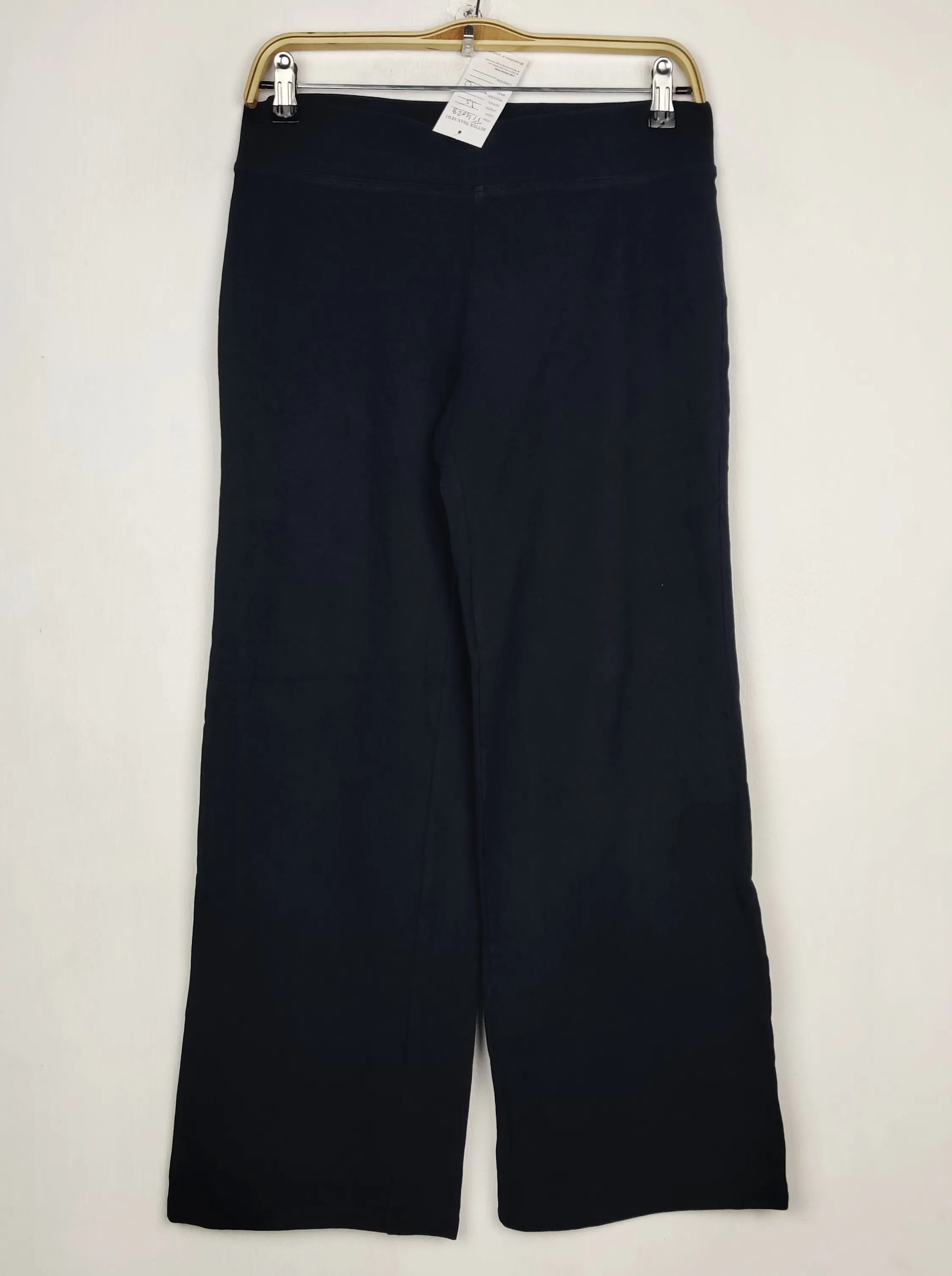 Buy online pre-used pre-loved 100% authentic & Original branded Marks & Spencer (TT-4028) available in Pakistan. Top international brands avilable.