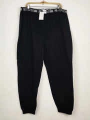 Buy online pre-used pre-loved 100% authentic & Original branded Prettylittlething (TT-4034) available in Pakistan. Top international brands avilable.