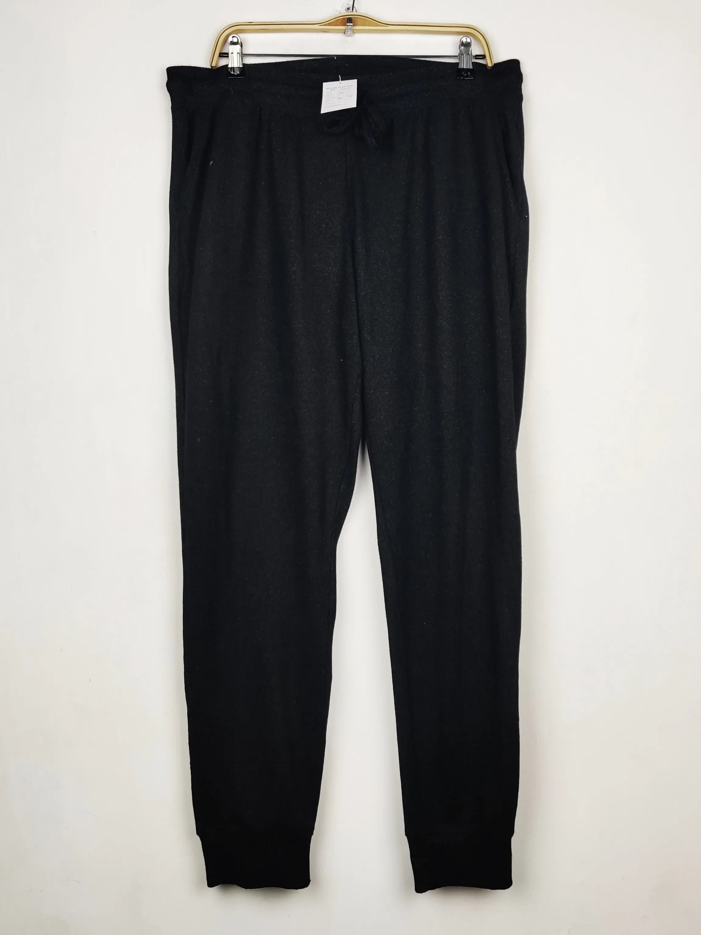 Buy online pre-used pre-loved 100% authentic & Original branded Loungewear (TT-4051) available in Pakistan. Top international brands avilable.