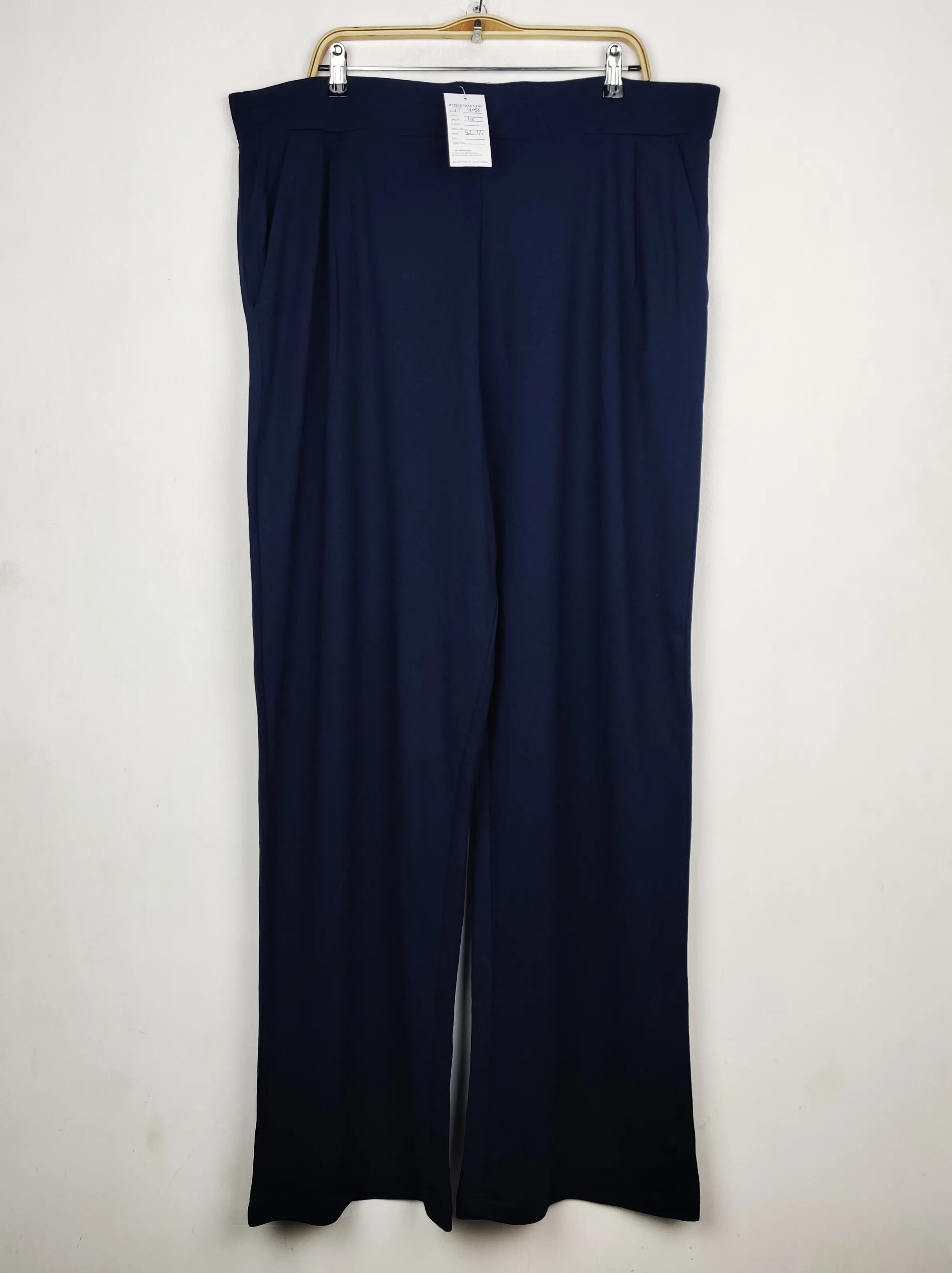 Buy online pre-used pre-loved 100% authentic & Original branded Tu (TT-4055) available in Pakistan. Top international brands avilable.