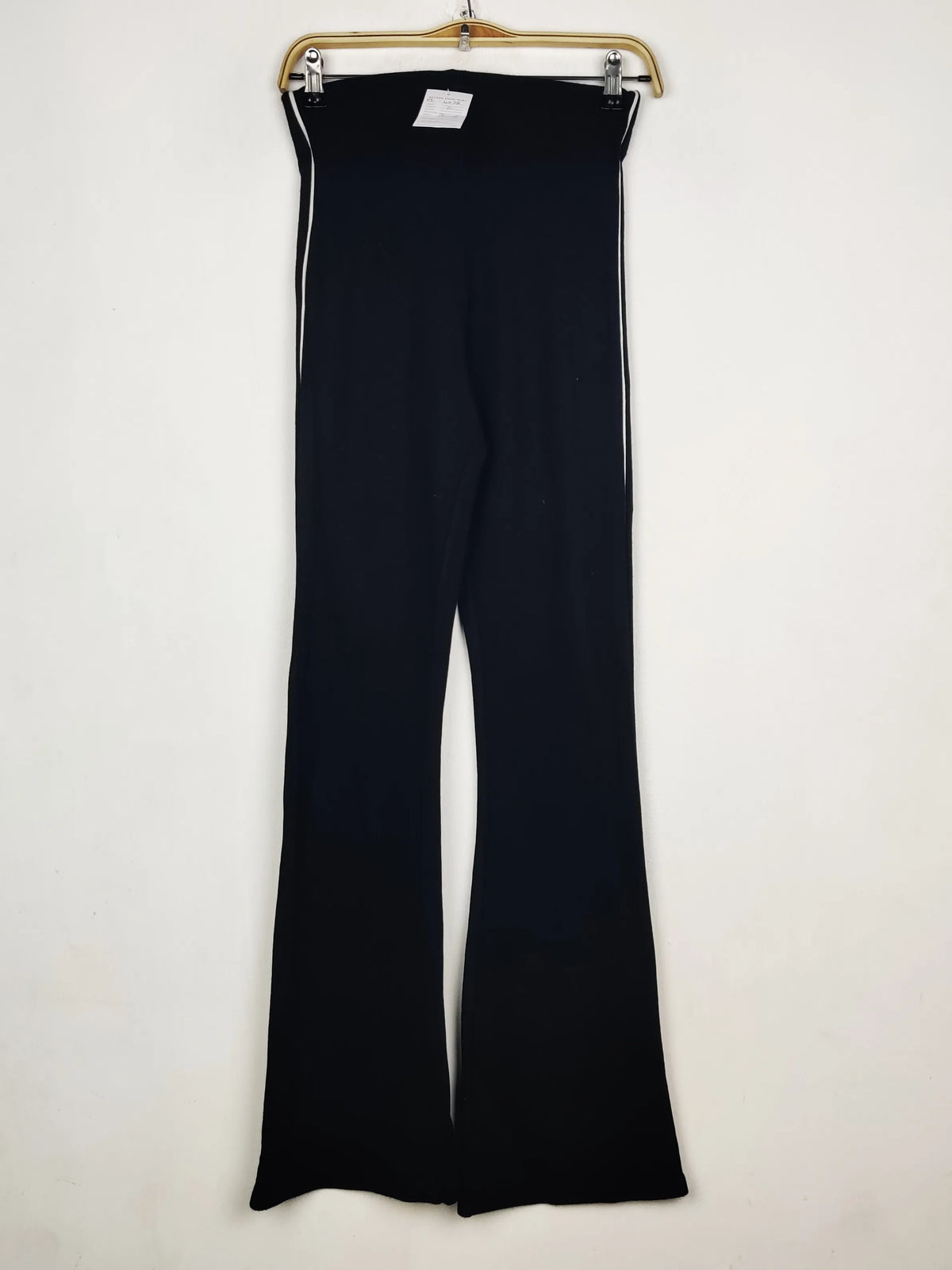 Buy online pre-used pre-loved 100% authentic & Original branded Topshop (TT-4078) available in Pakistan. Top international brands avilable.