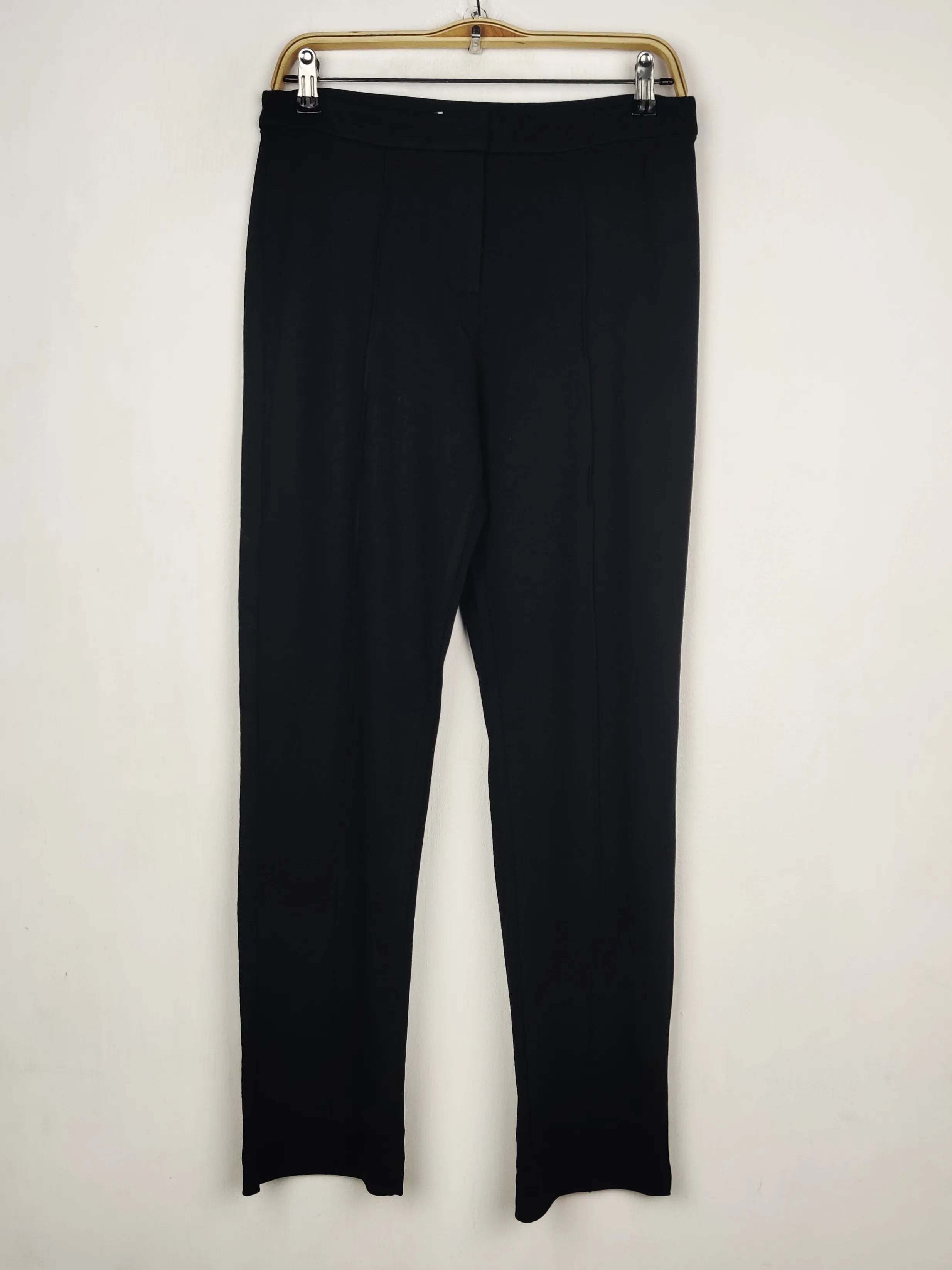 Buy online pre-used pre-loved 100% authentic & Original branded Marks & Spencer (TT-4102) available in Pakistan. Top international brands avilable.
