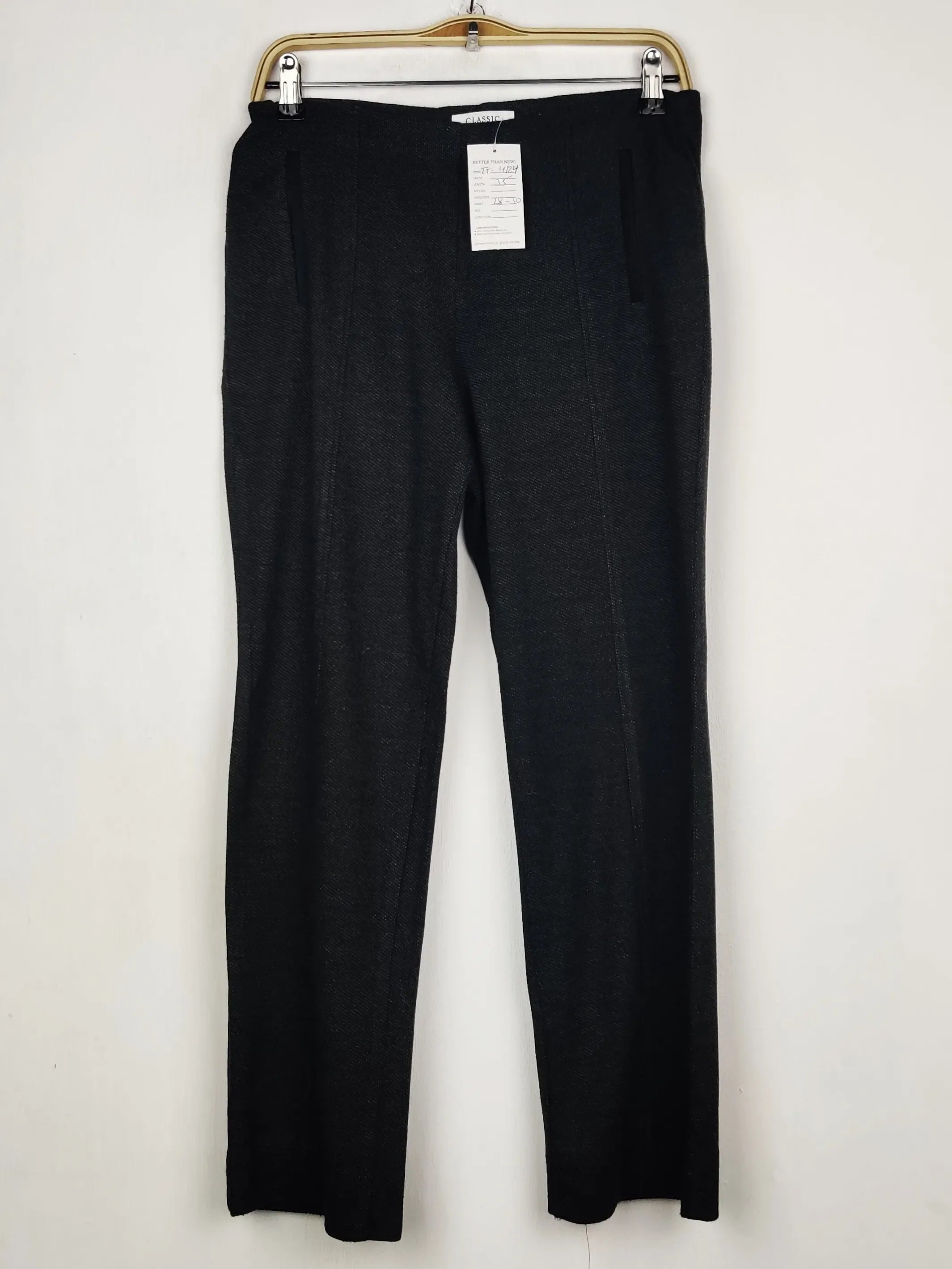 Buy online pre-used pre-loved 100% authentic & Original branded Marks & Spencer (TT-4124) available in Pakistan. Top international brands avilable.