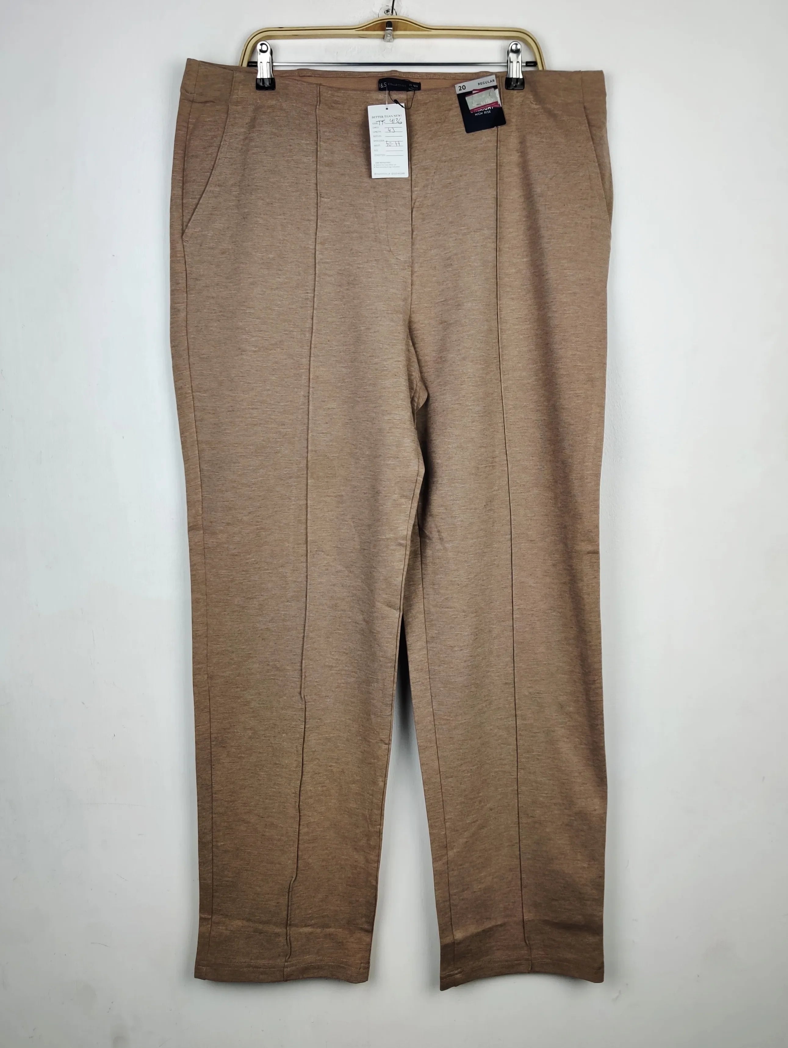 Buy online pre-used pre-loved 100% authentic & Original branded Marks & Spencer (TT-4136) available in Pakistan. Top international brands avilable.