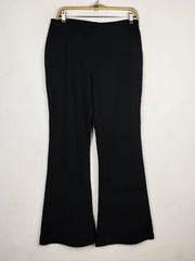 Buy online pre-used pre-loved 100% authentic & Original branded Marks & Spencer (TT-4148) available in Pakistan. Top international brands avilable.