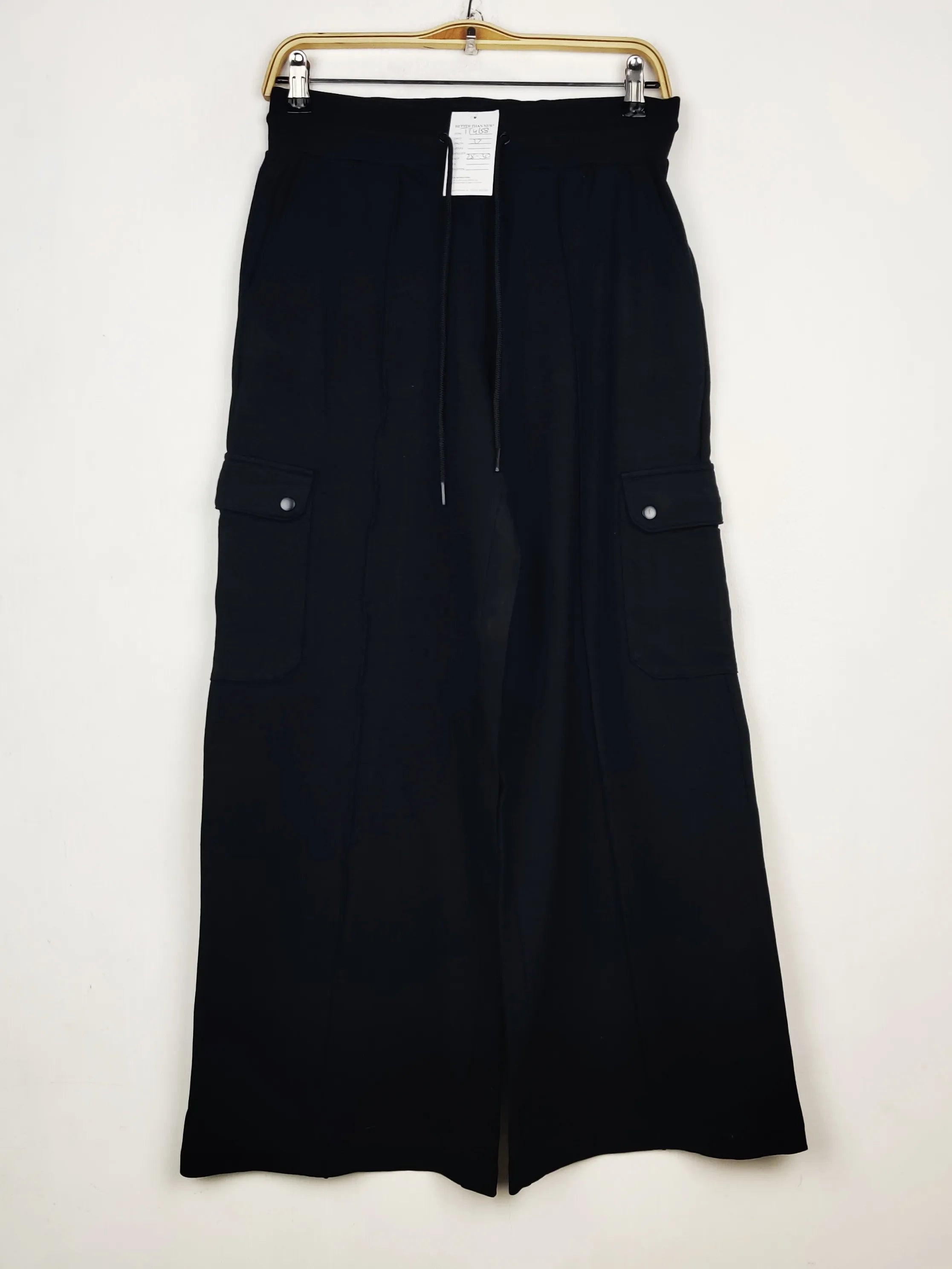 Buy online pre-used pre-loved 100% authentic & Original branded Marks & Spencer (TT-4158) available in Pakistan. Top international brands avilable.