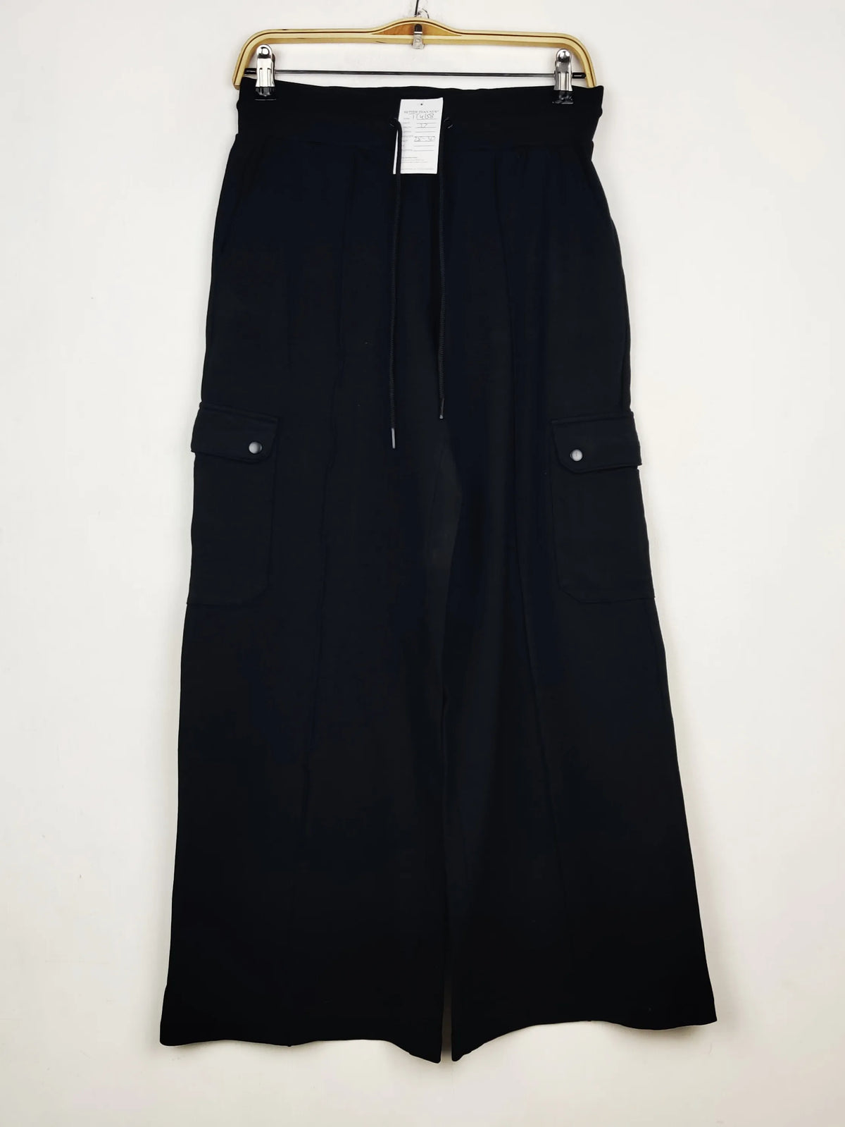 Buy online pre-used pre-loved 100% authentic & Original branded Marks & Spencer (TT-4158) available in Pakistan. Top international brands avilable.