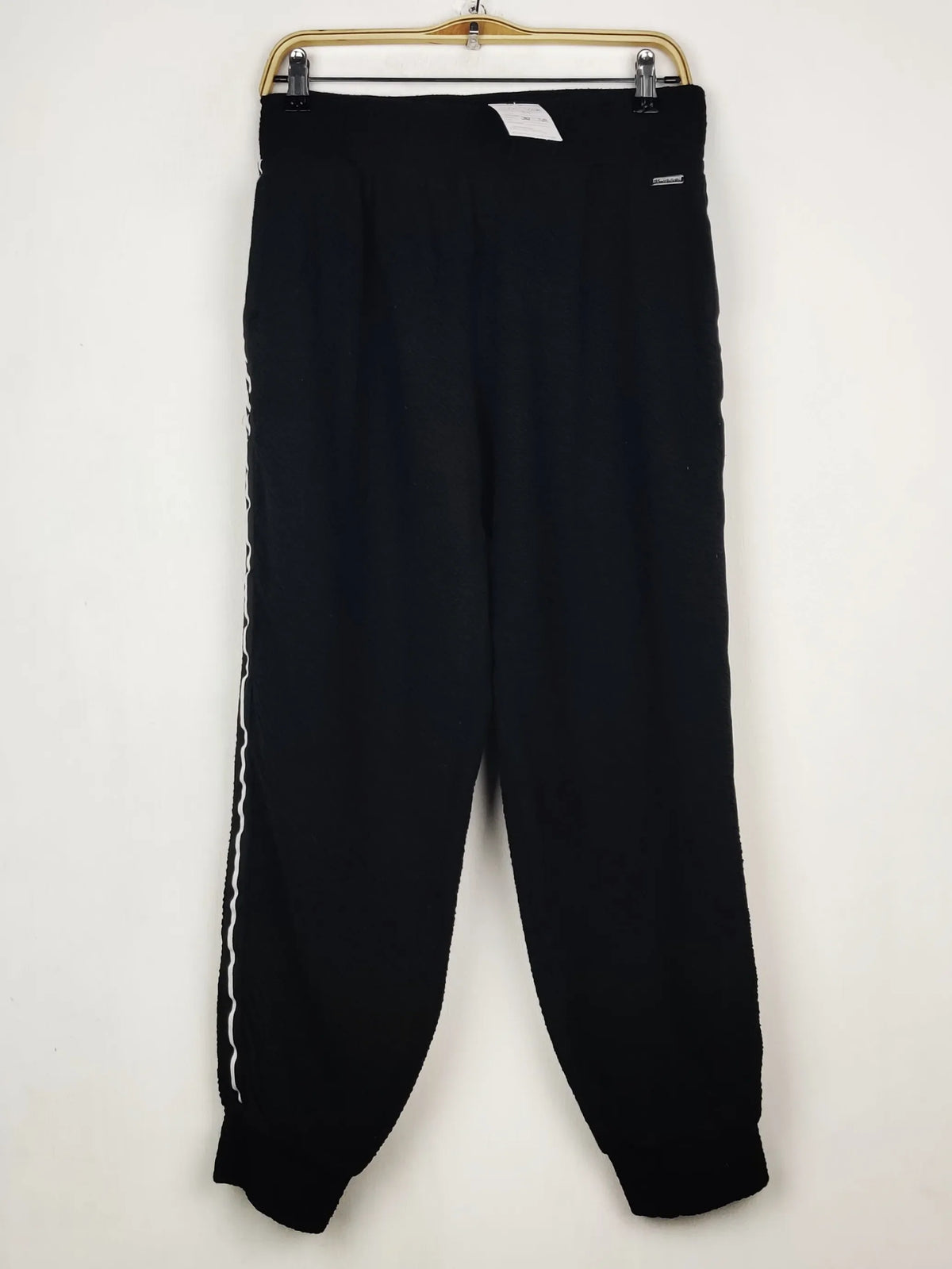 Buy online pre-used pre-loved 100% authentic & Original branded Sweaty Betty (TT-4168) available in Pakistan. Top international brands avilable.
