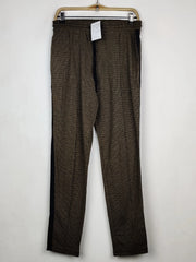 Buy online pre-used pre-loved 100% authentic & Original branded Marks & Spencer (TT-4174) available in Pakistan. Top international brands avilable.