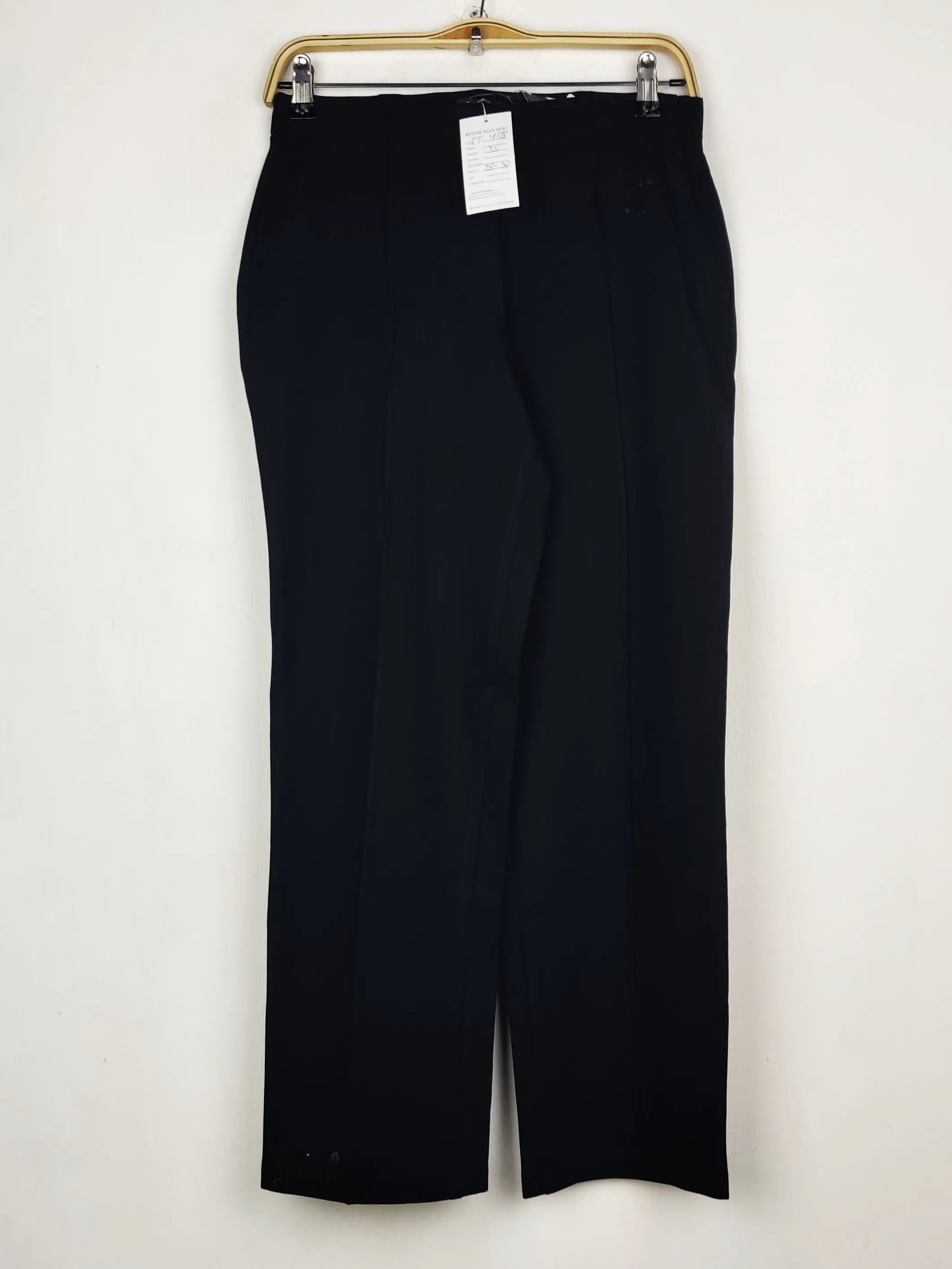 Buy online pre-used pre-loved 100% authentic & Original branded Marks & Spencer (TT-4178) available in Pakistan. Top international brands avilable.