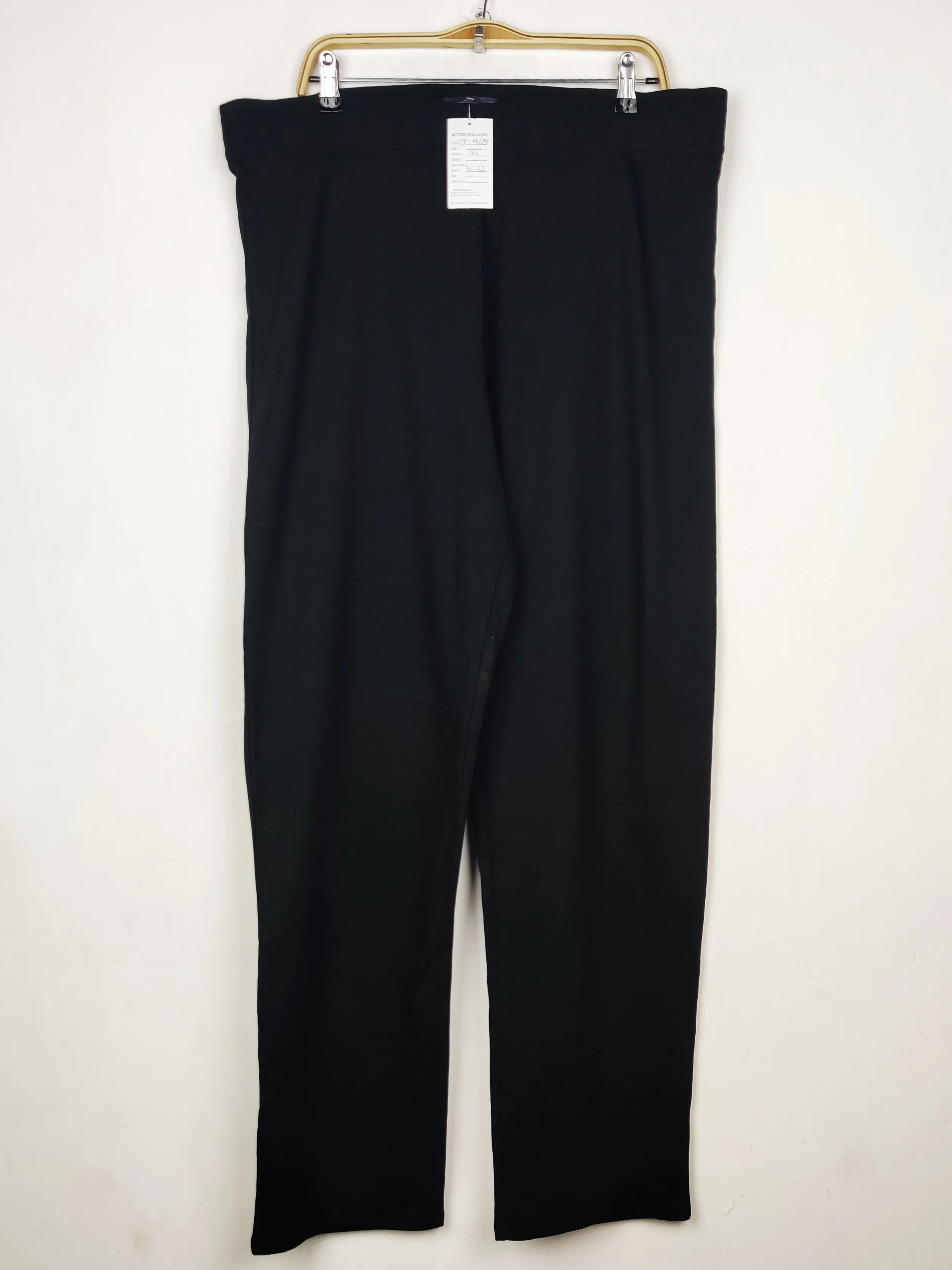 Buy online pre-used pre-loved 100% authentic & Original branded Marks & Spencer (TT-4179) available in Pakistan. Top international brands avilable.