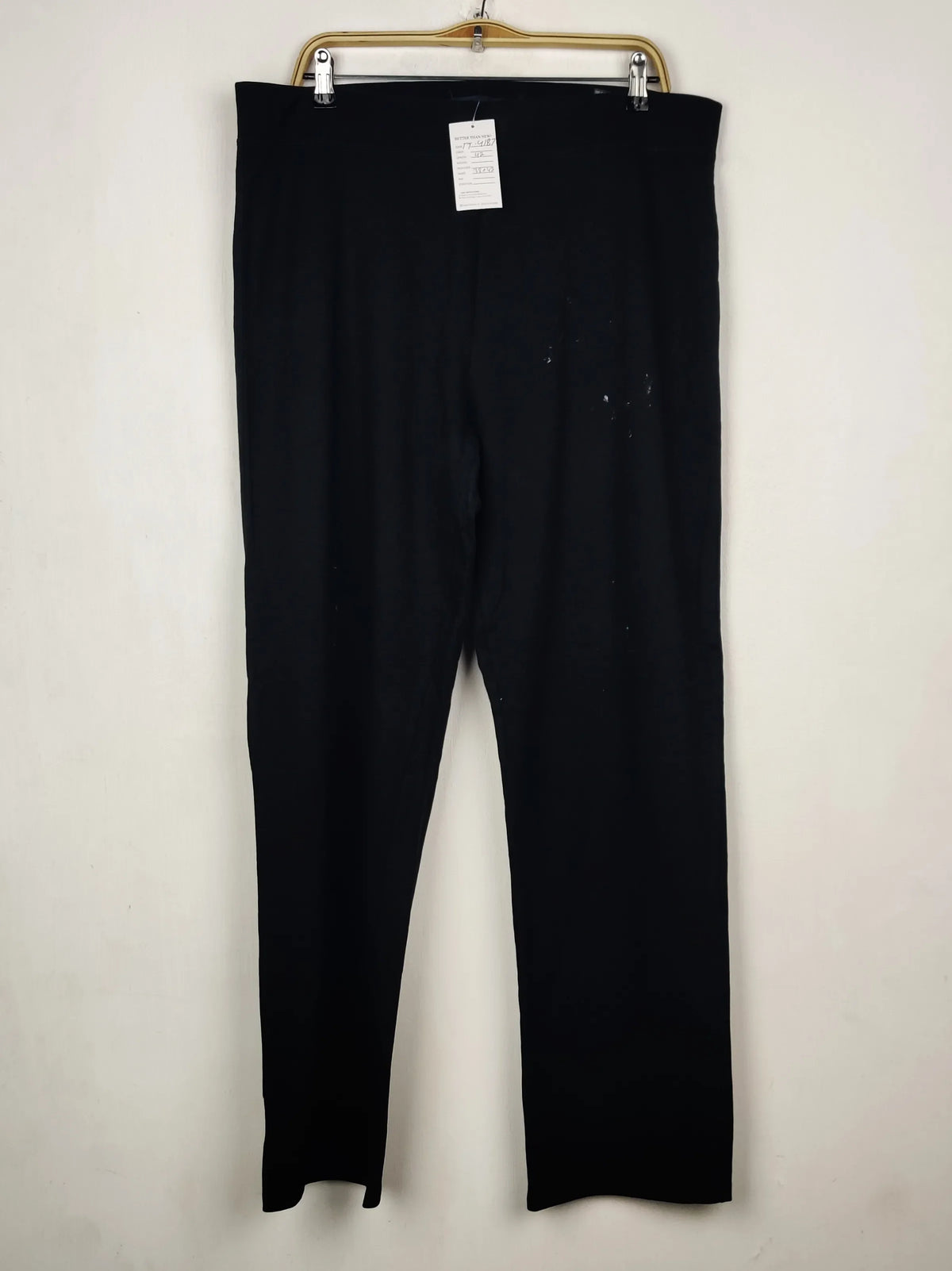Buy online pre-used pre-loved 100% authentic & Original branded Marks & Spencer (TT-4187) available in Pakistan. Top international brands avilable.