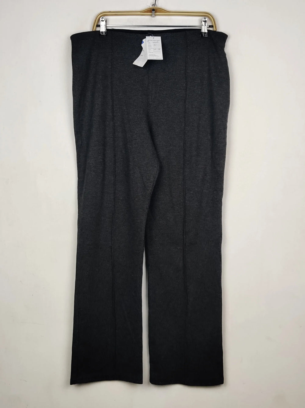 Buy online pre-used pre-loved 100% authentic & Original branded Bonmarche (TT-4205) available in Pakistan. Top international brands avilable.