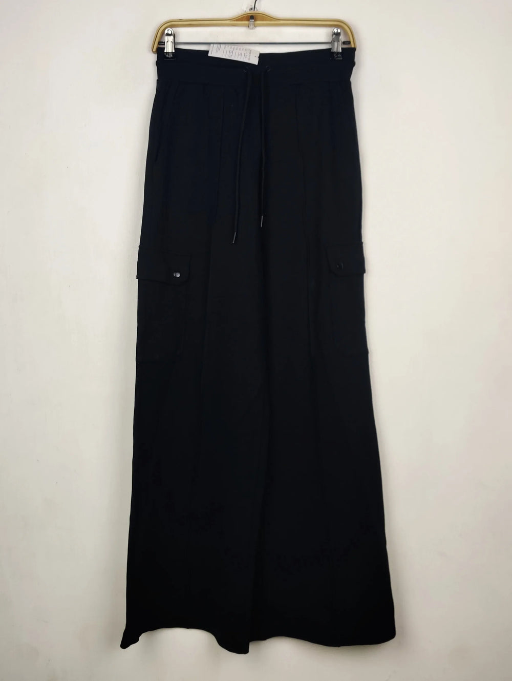 Buy online pre-used pre-loved 100% authentic & Original branded Marks & Spencer (TT-4214) available in Pakistan. Top international brands avilable.