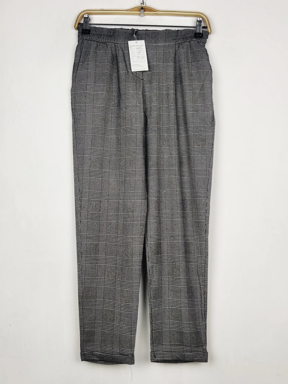 Buy online pre-used pre-loved 100% authentic & Original branded Bien Cuit (TT-4219) available in Pakistan. Top international brands avilable.