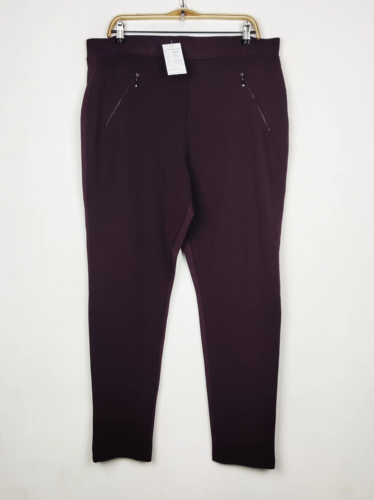 Buy online pre-used pre-loved 100% authentic & Original branded Marks & Spencer (TT-4221) available in Pakistan. Top international brands avilable.