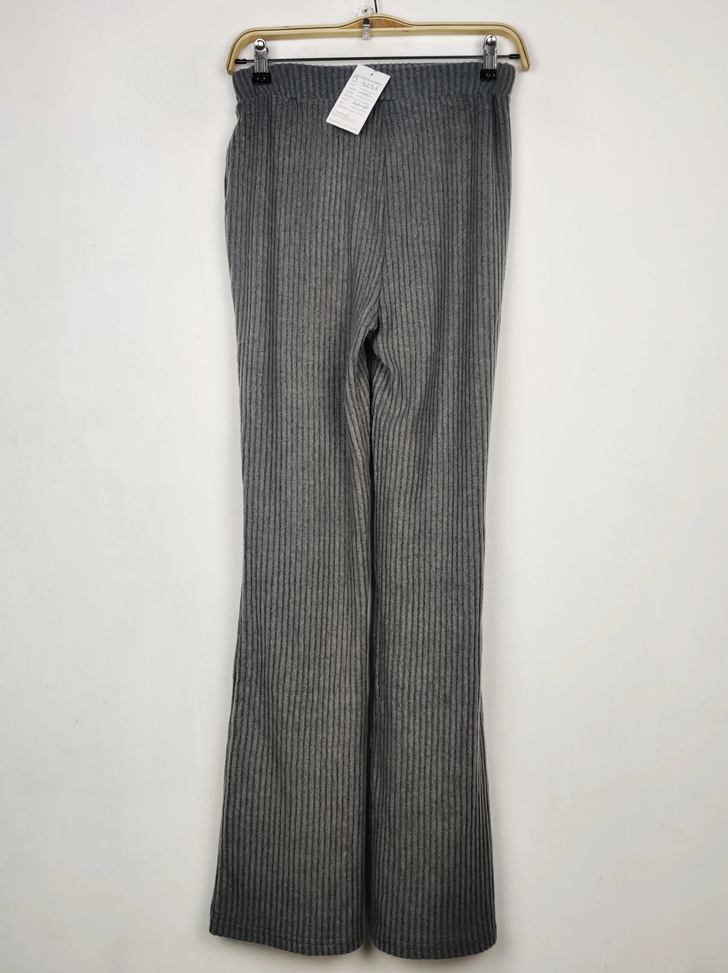 Buy online pre-used pre-loved 100% authentic & Original branded Shein (TT-4242) available in Pakistan. Top international brands avilable.