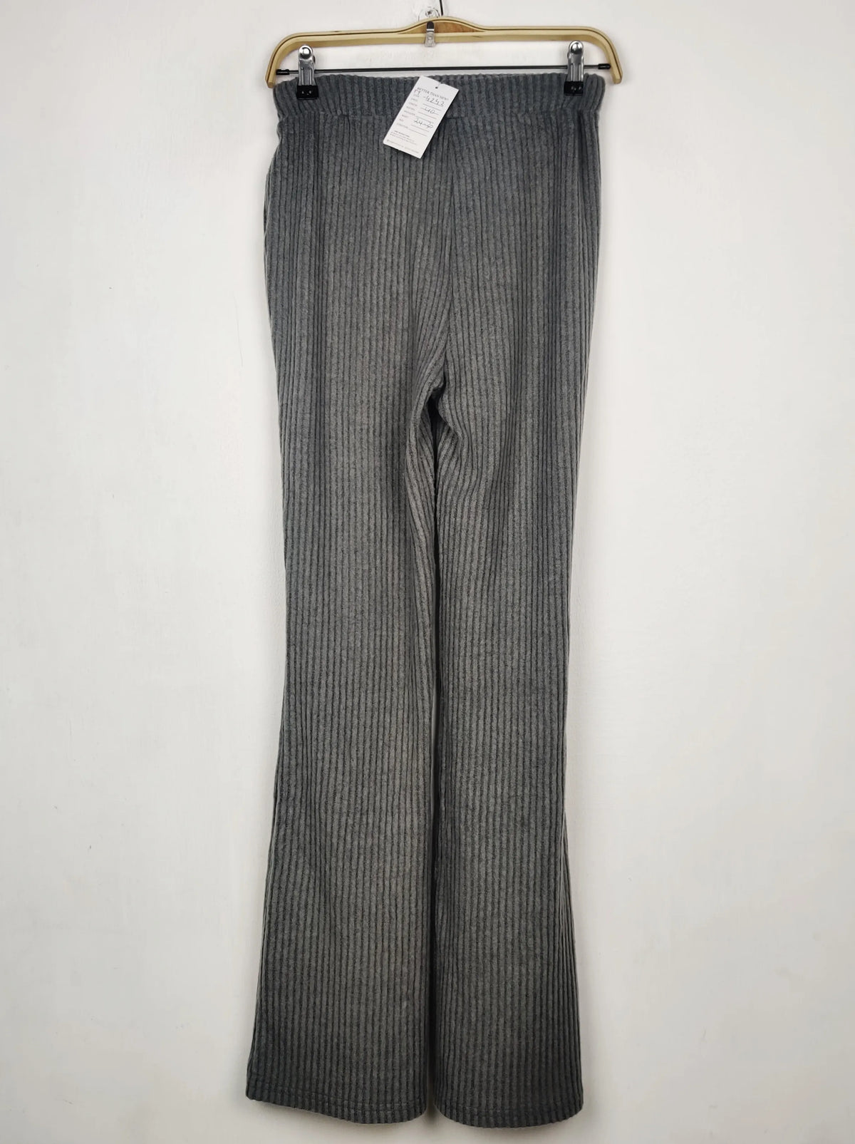 Buy online pre-used pre-loved 100% authentic & Original branded Shein (TT-4242) available in Pakistan. Top international brands avilable.