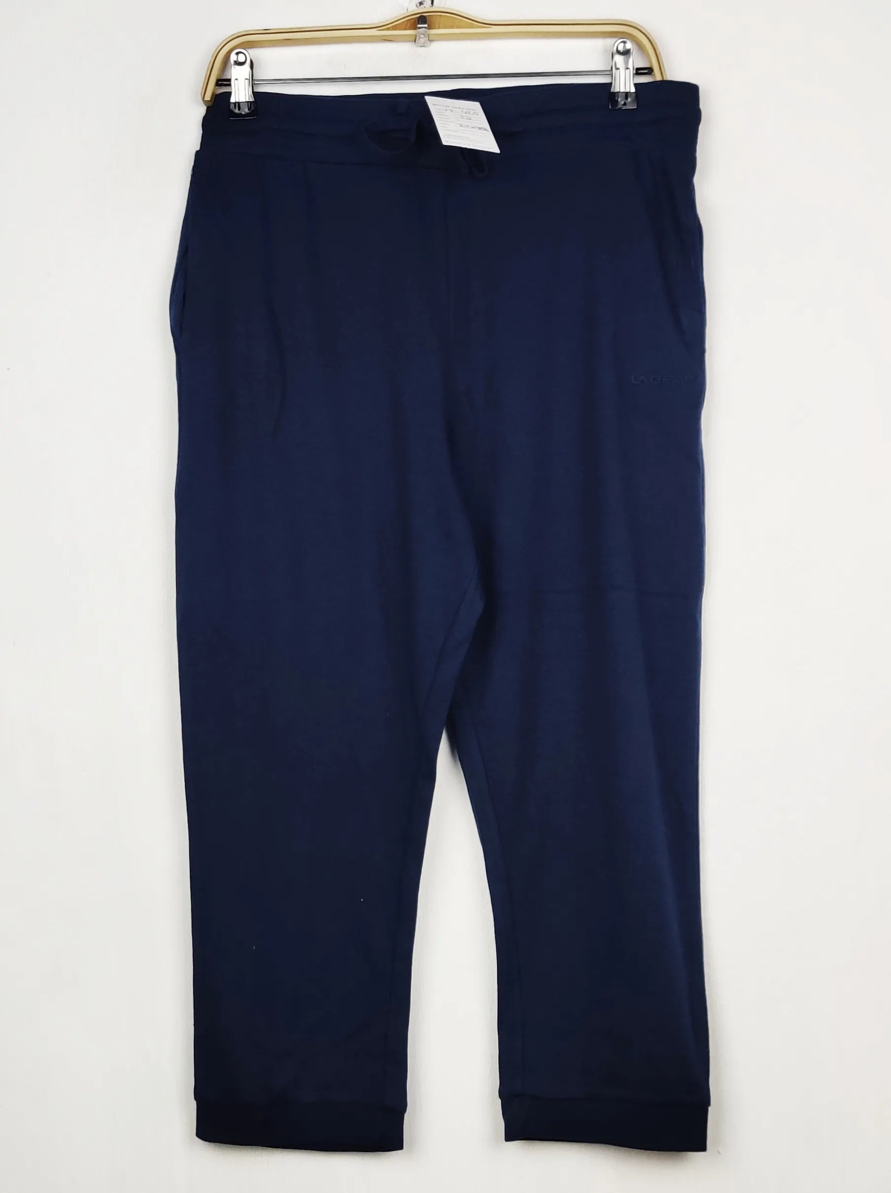 Buy online pre-used pre-loved 100% authentic & Original branded La Gear (TT-4275) available in Pakistan. Top international brands avilable.
