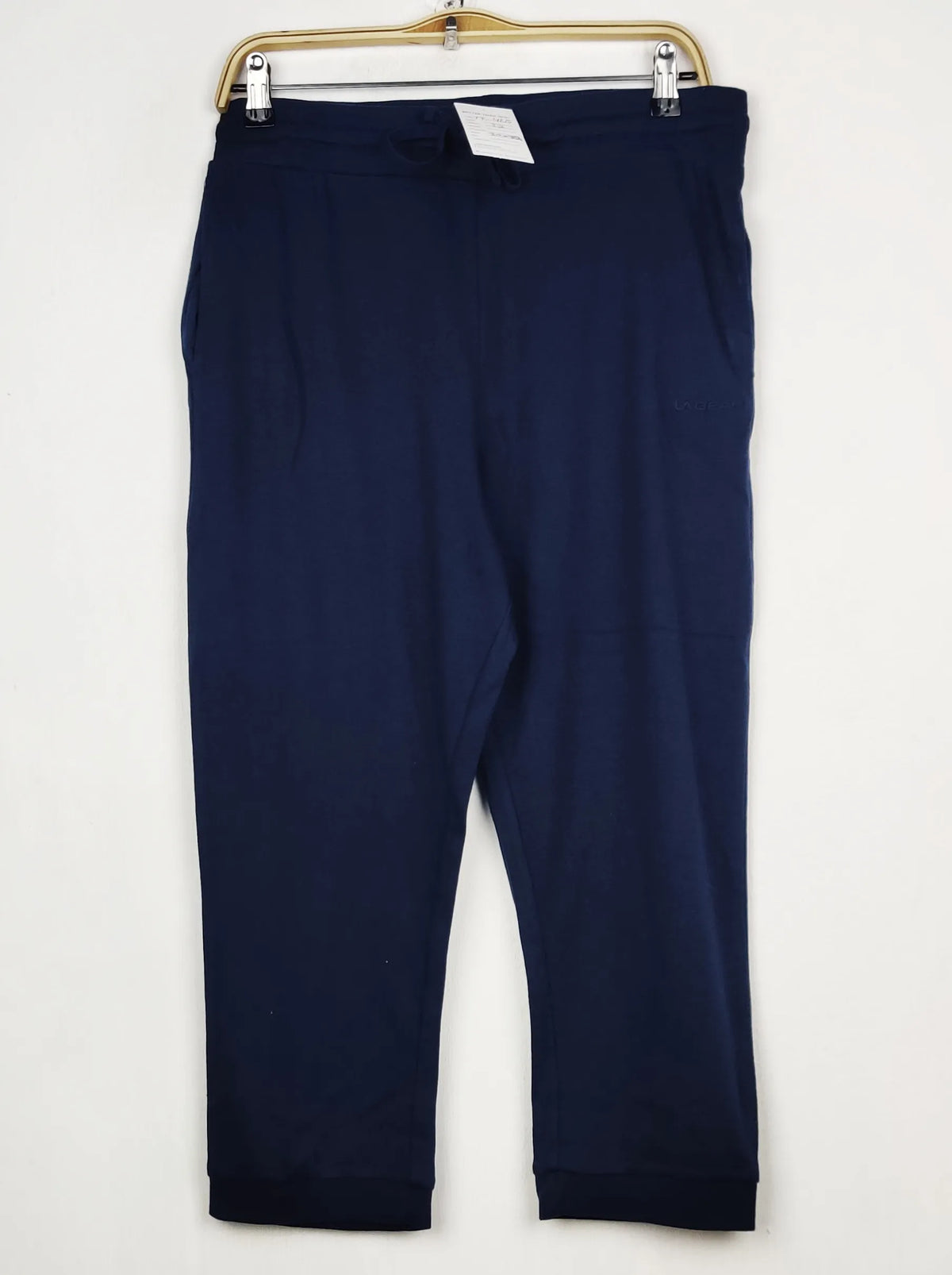 Buy online pre-used pre-loved 100% authentic & Original branded La Gear (TT-4275) available in Pakistan. Top international brands avilable.