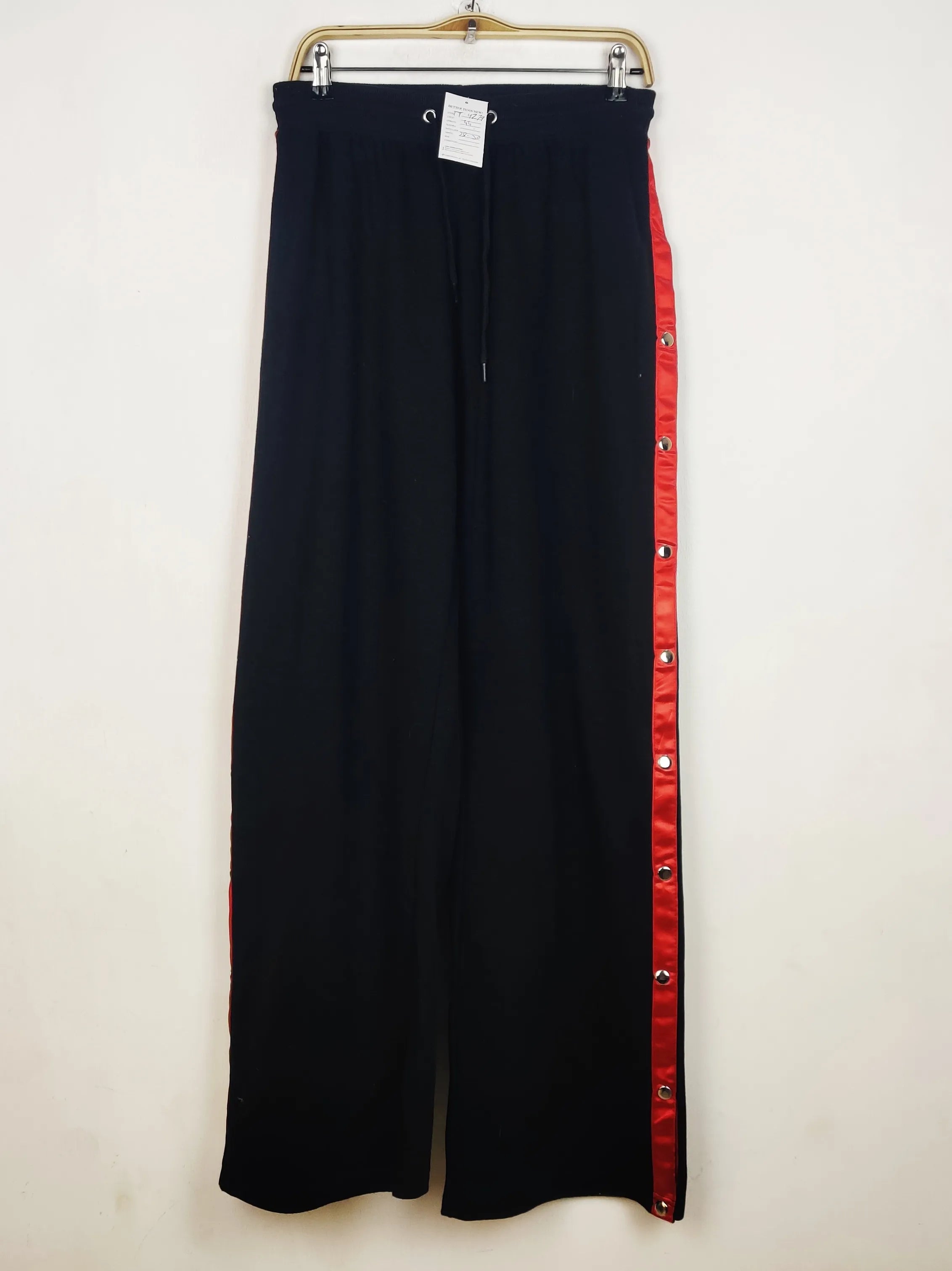 Buy online pre-used pre-loved 100% authentic & Original branded Prettylittlething (TT-4279) available in Pakistan. Top international brands avilable.