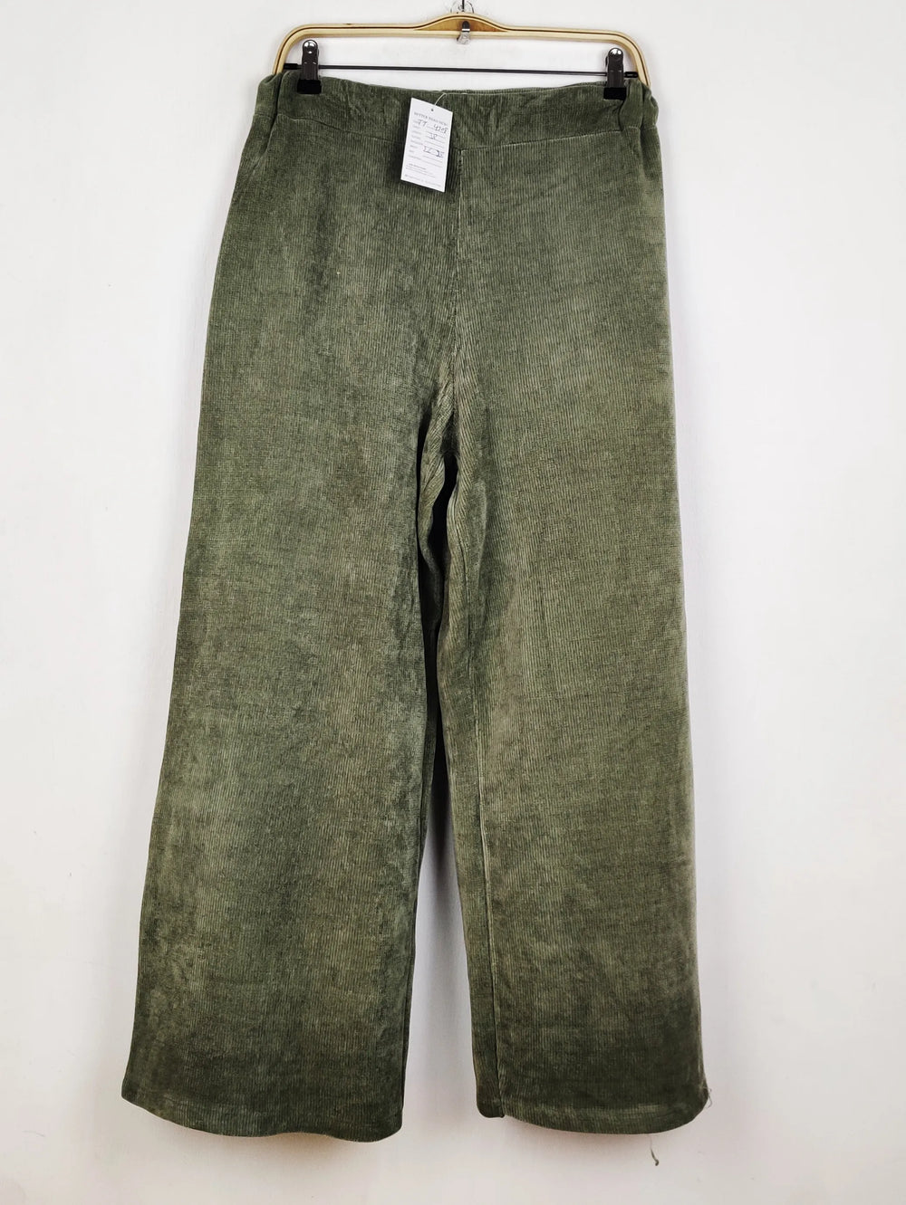 Buy online pre-used pre-loved 100% authentic & Original branded New Collection (TT-4308) available in Pakistan. Top international brands avilable.