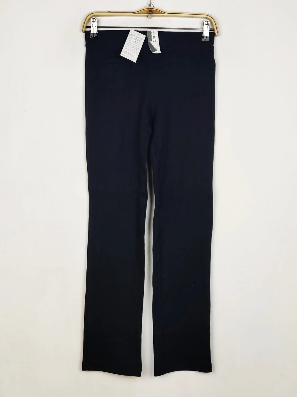 Buy online pre-used pre-loved 100% authentic & Original branded Dunnes Stores (TT-4320) available in Pakistan. Top international brands avilable.