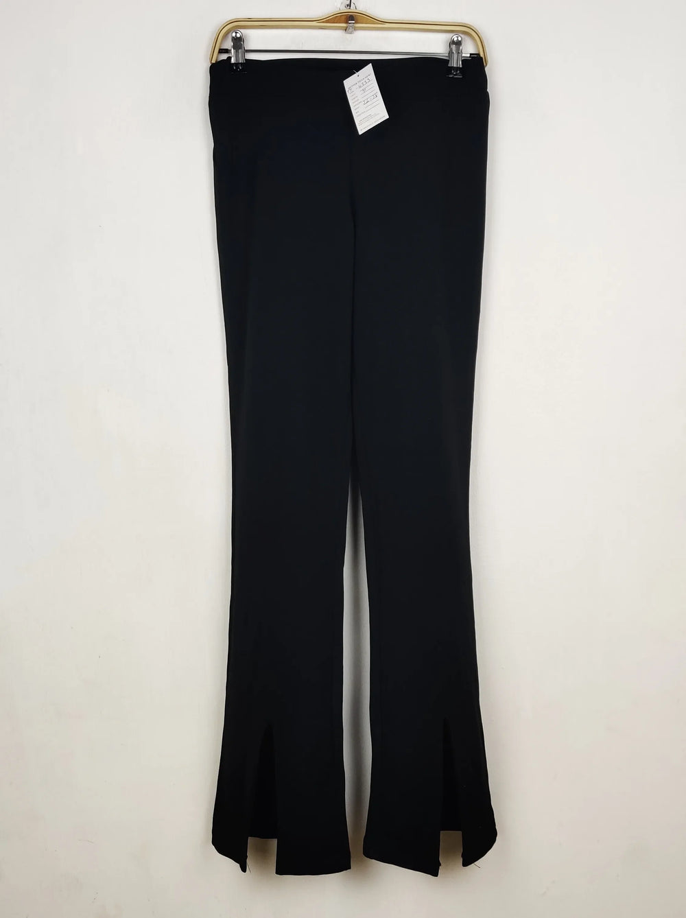 Buy online pre-used pre-loved 100% authentic & Original branded Just Your Outfit (TT-4333) available in Pakistan. Top international brands avilable.